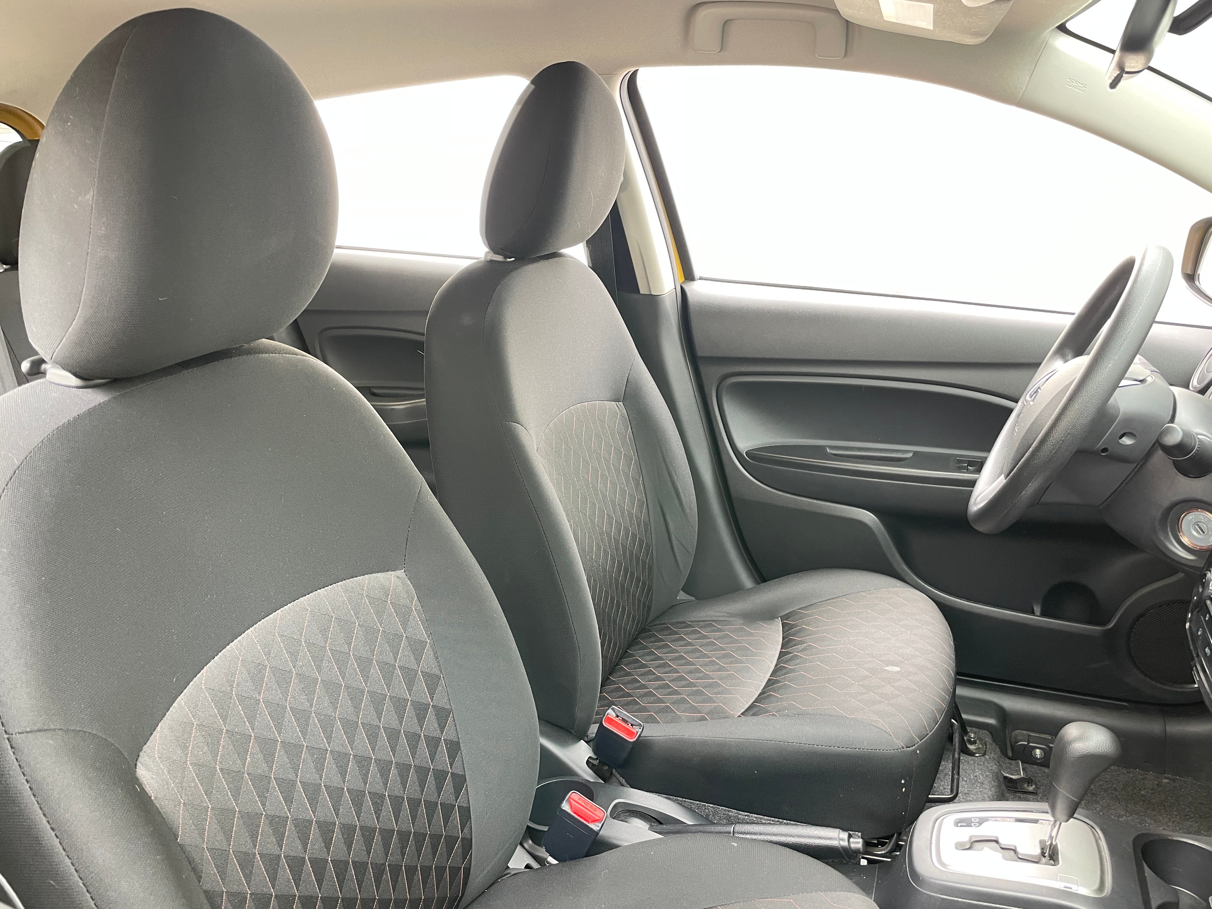 2021 Mitsubishi Mirage LE 2