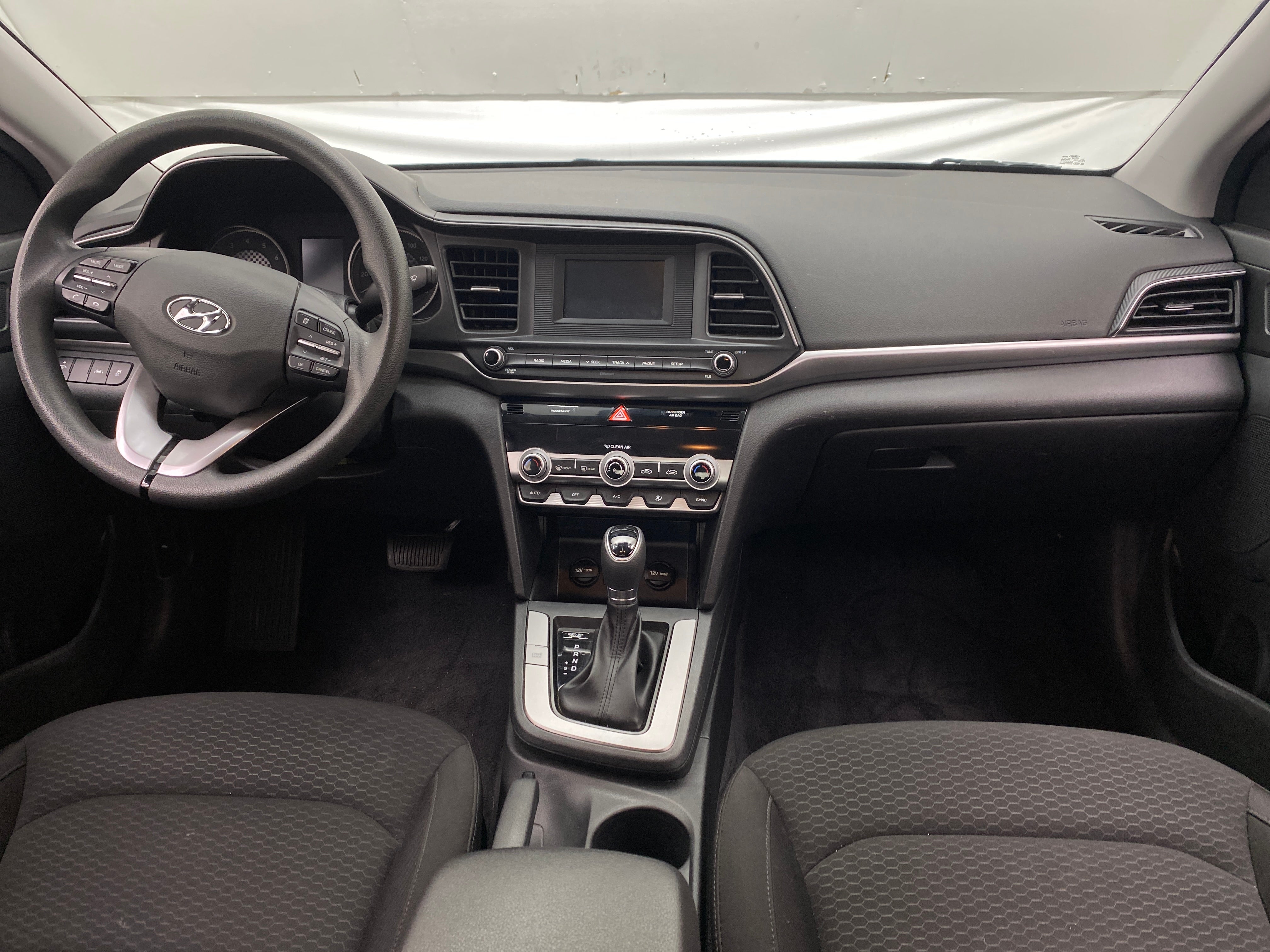 2020 Hyundai Elantra SE 3