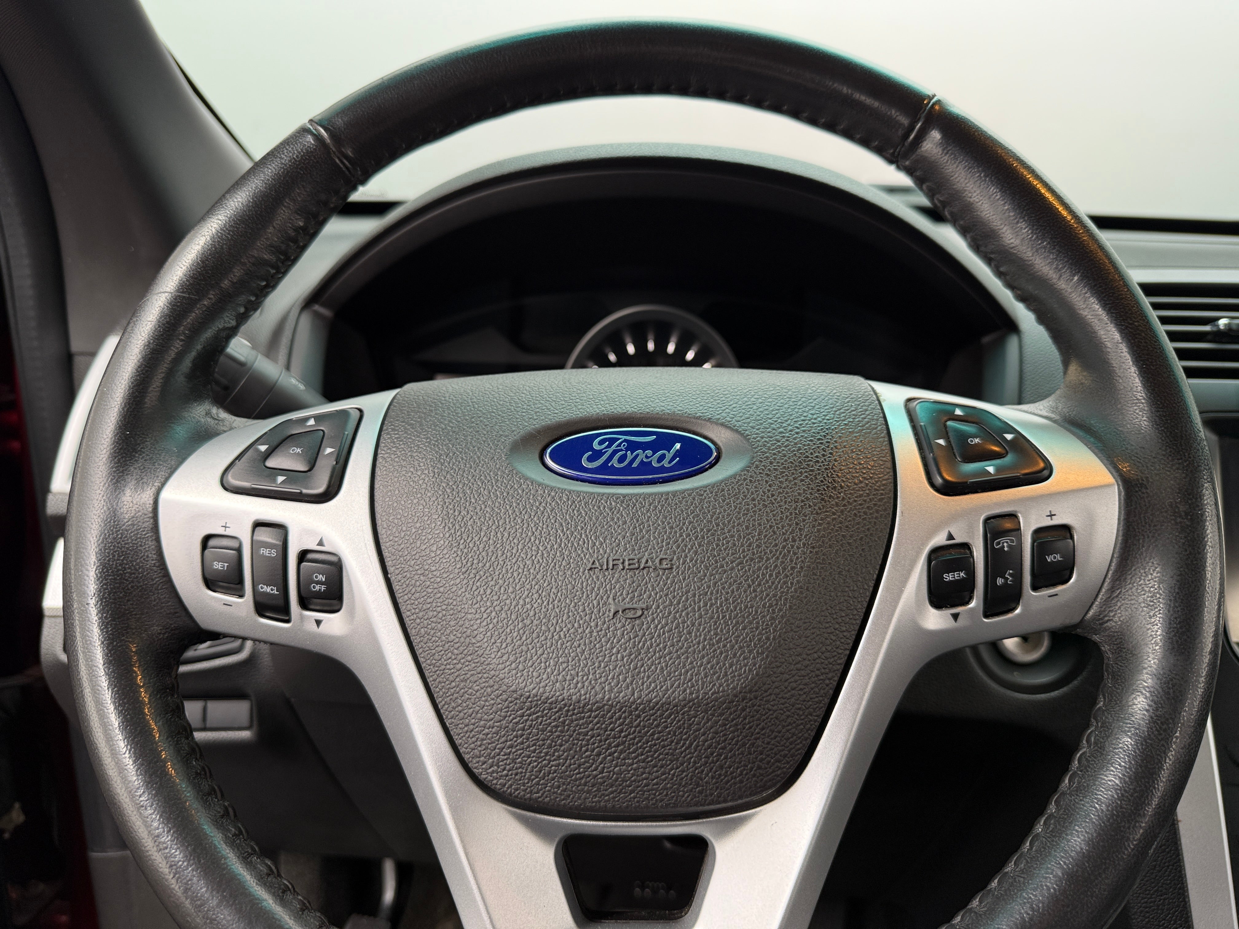 2013 Ford Explorer XLT 4