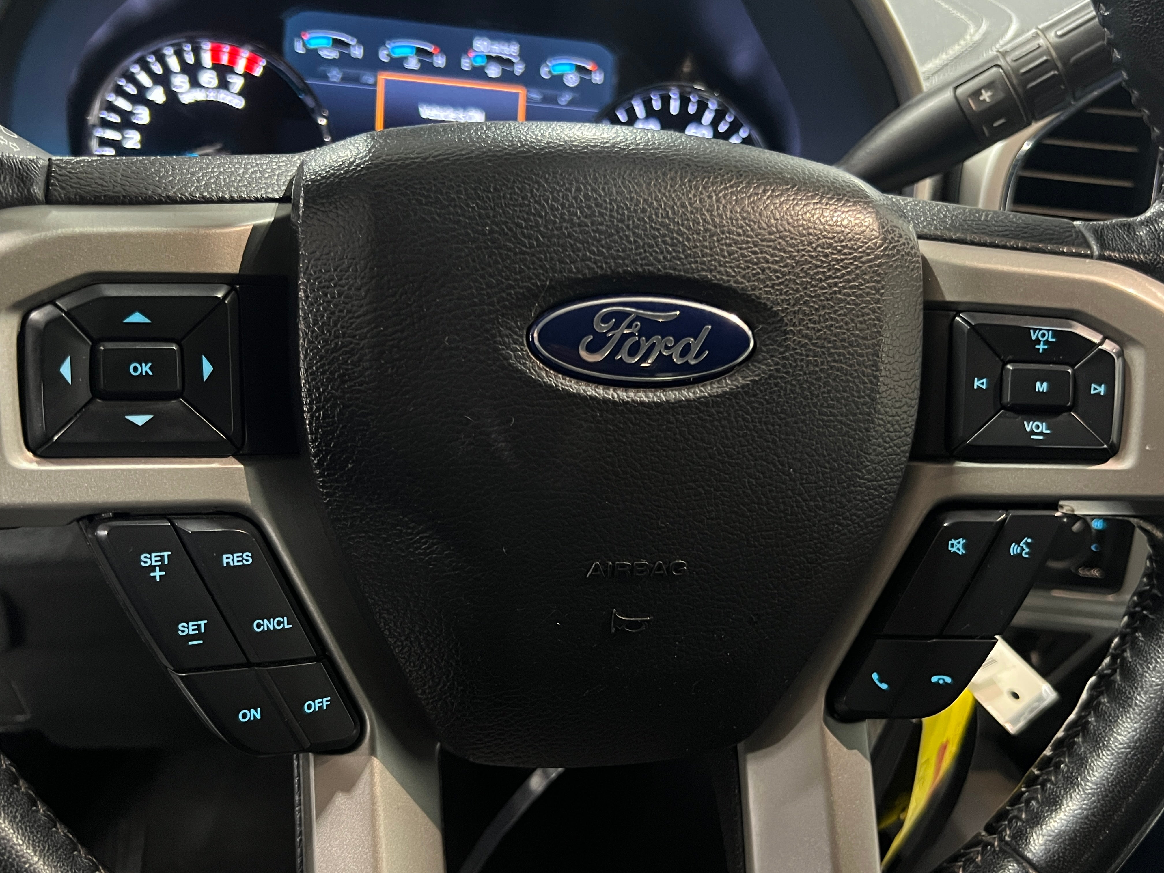 2022 Ford Econoline E-250 4