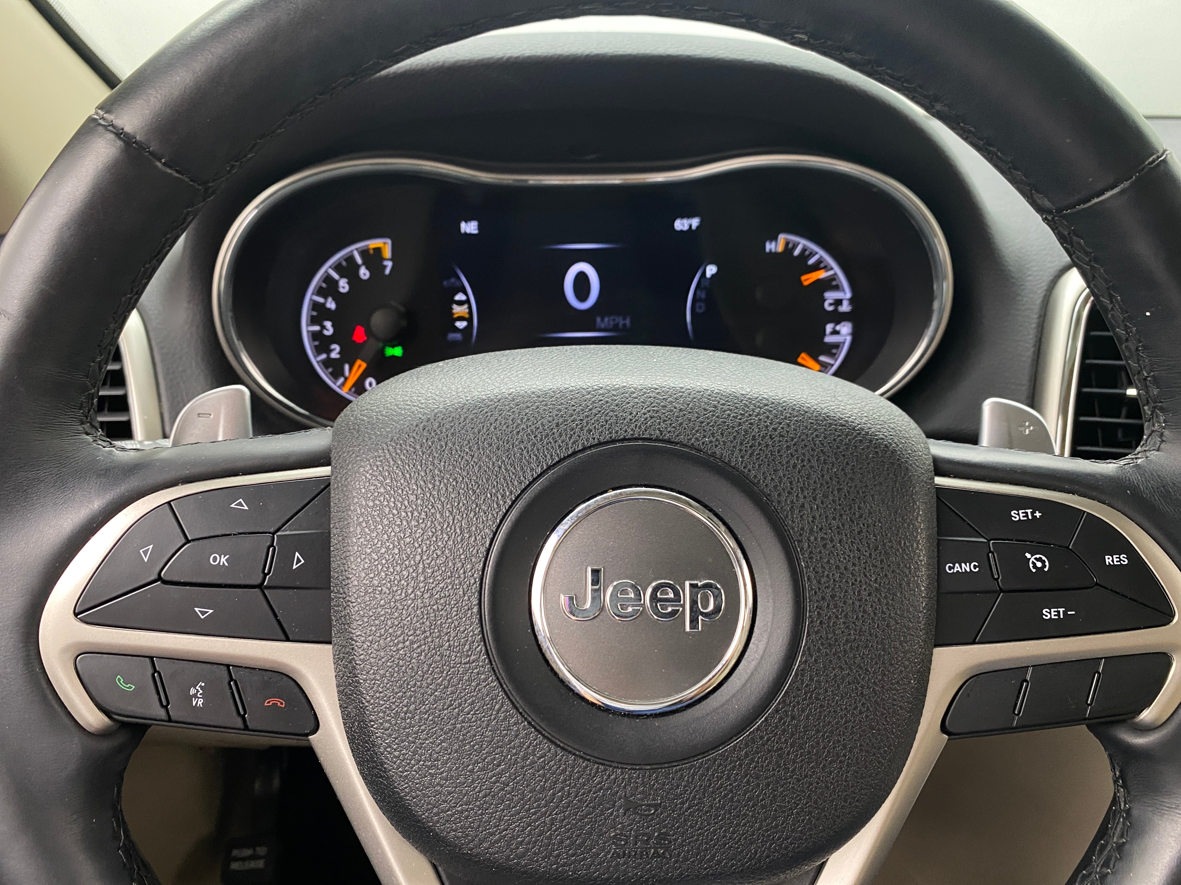 2017 Jeep Grand Cherokee Limited Edition 4