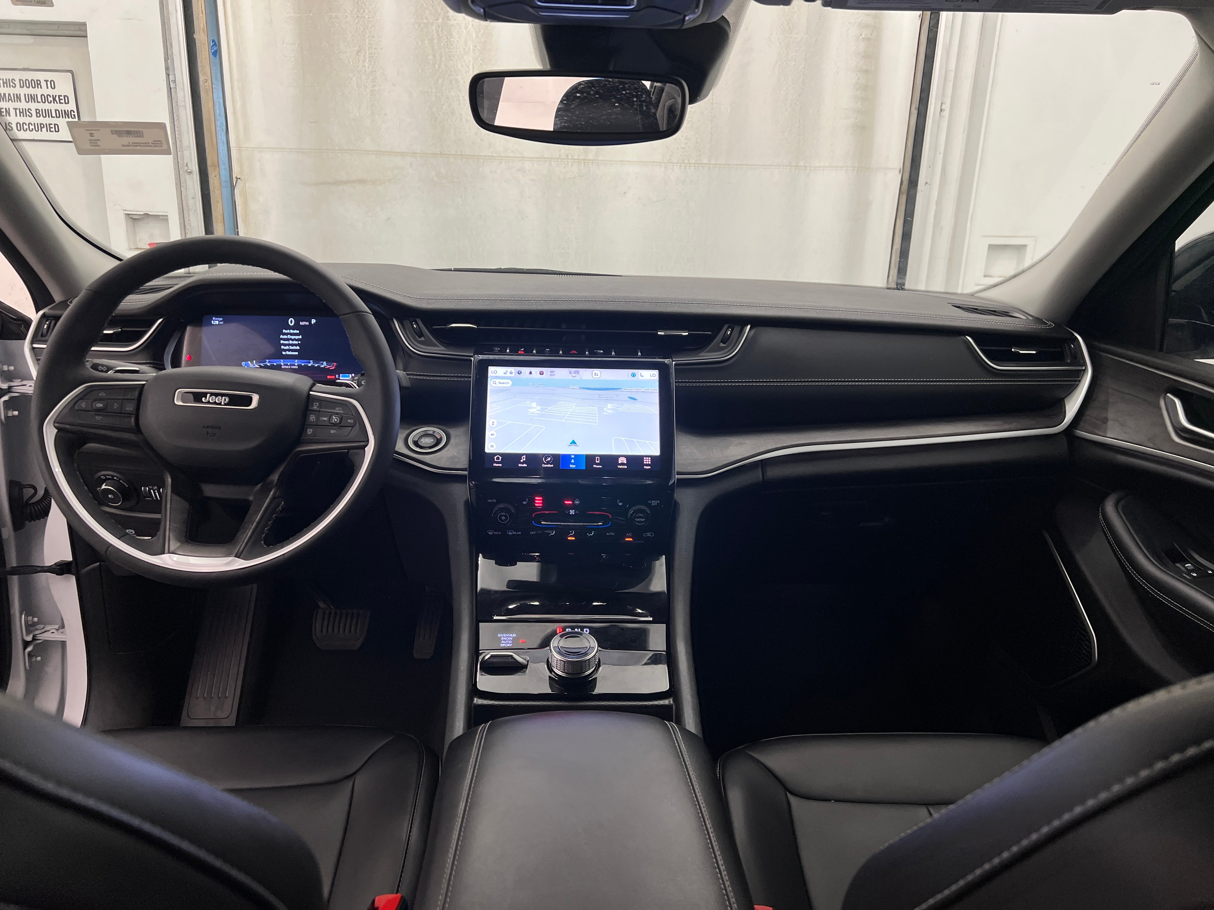 2023 Jeep Grand Cherokee L Limited Edition 2
