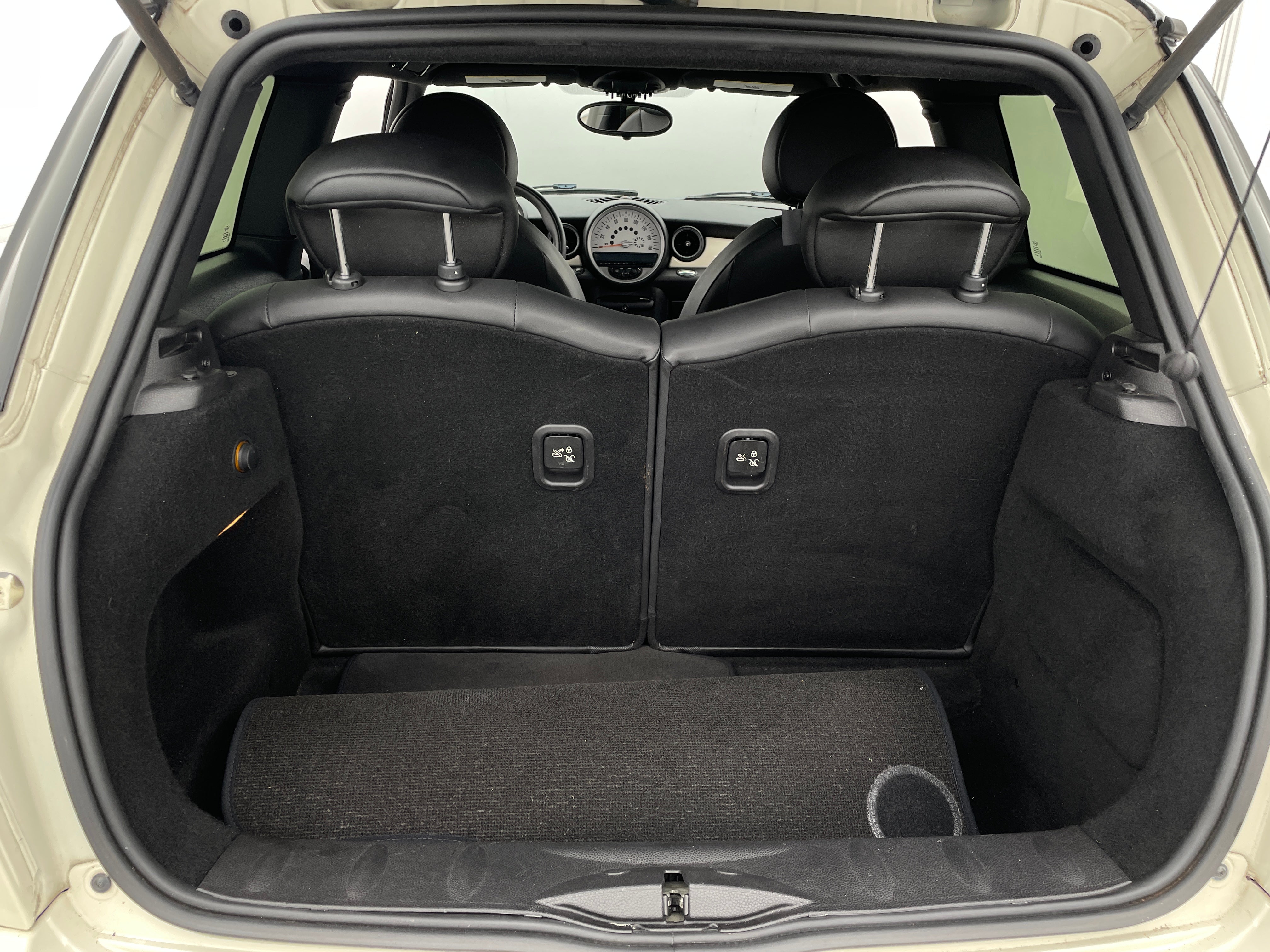 2013 MINI Cooper Hardtop  6
