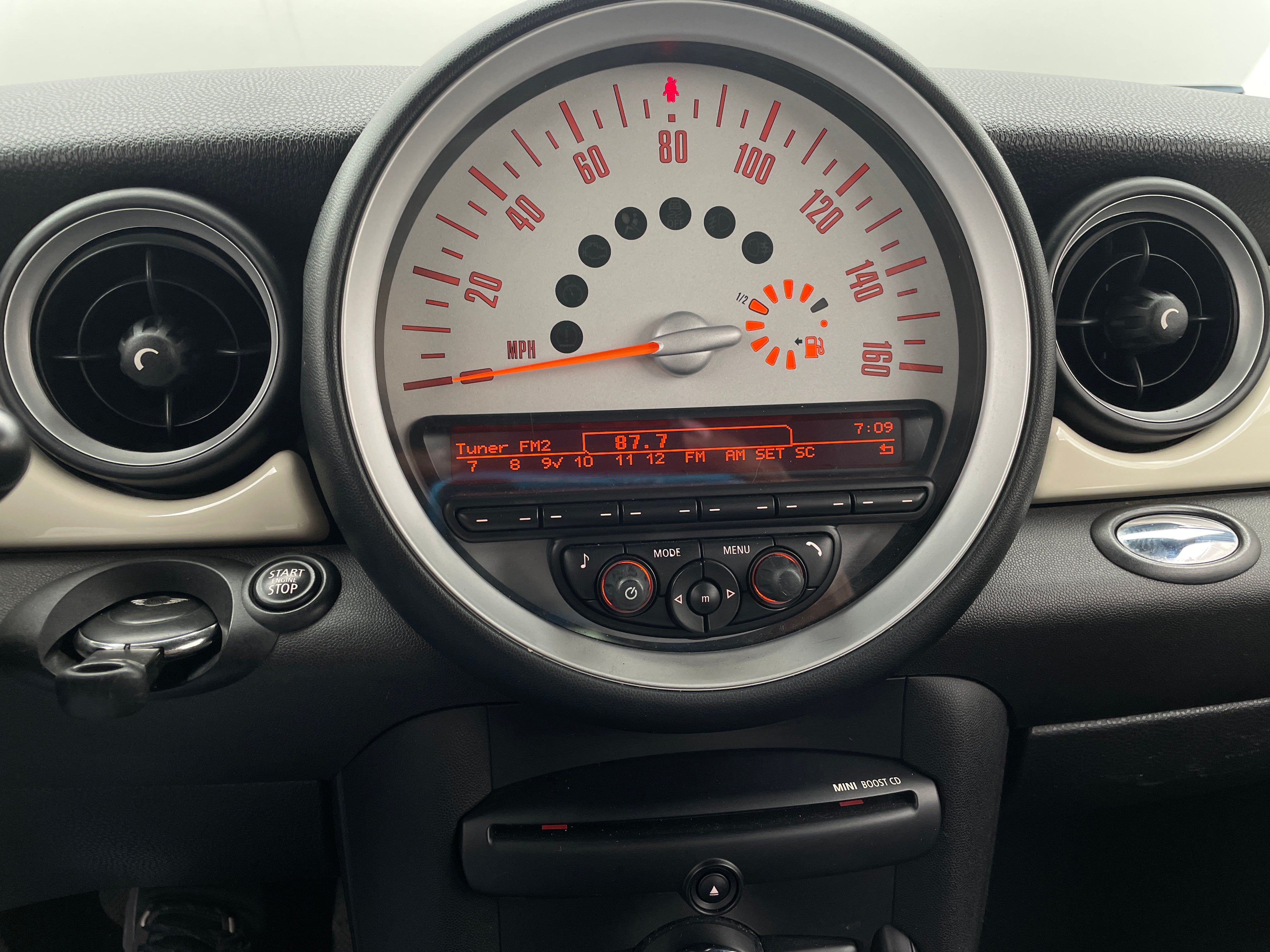 2013 MINI Cooper Hardtop  3
