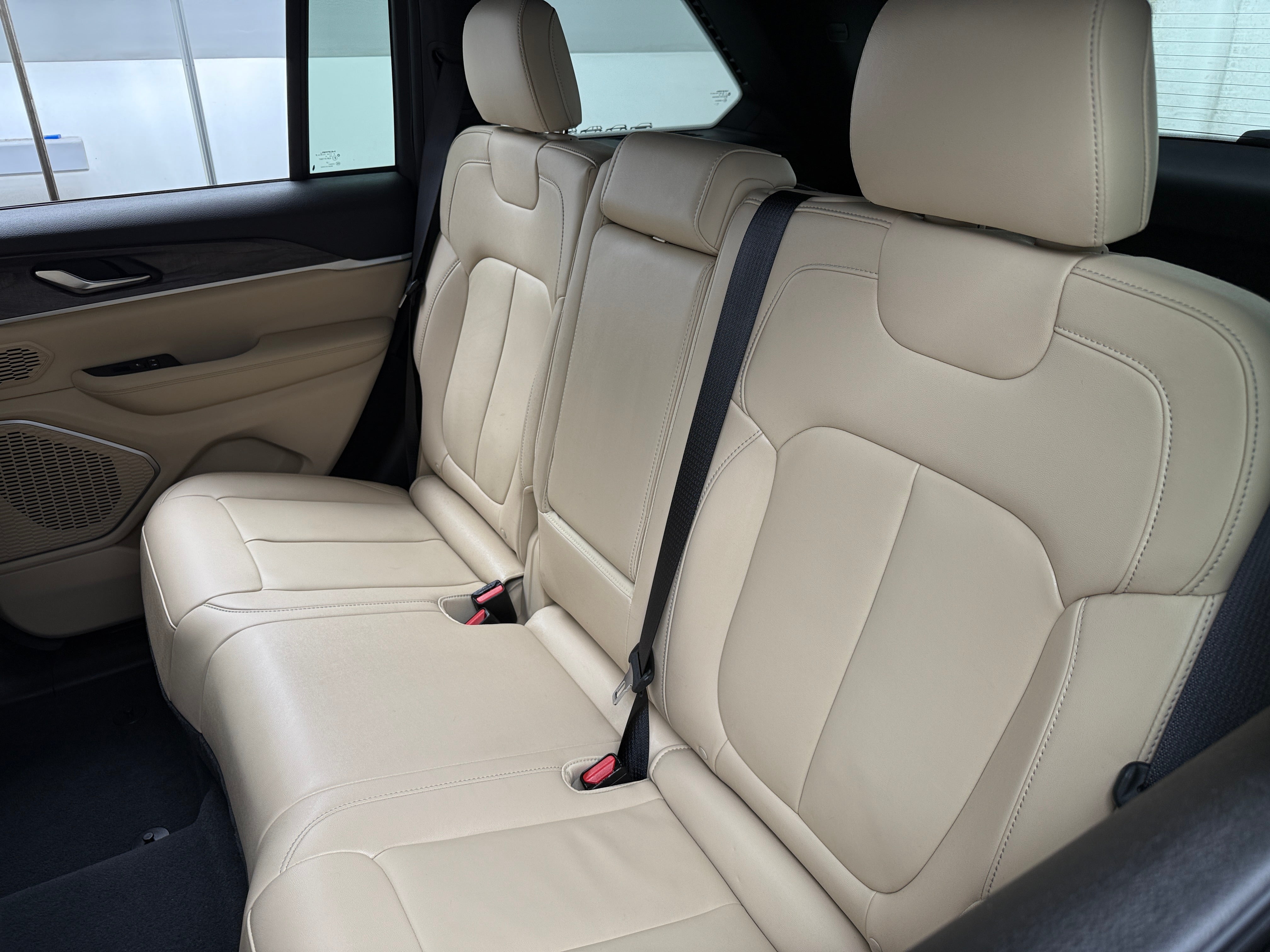 2022 Jeep Grand Cherokee SE 5