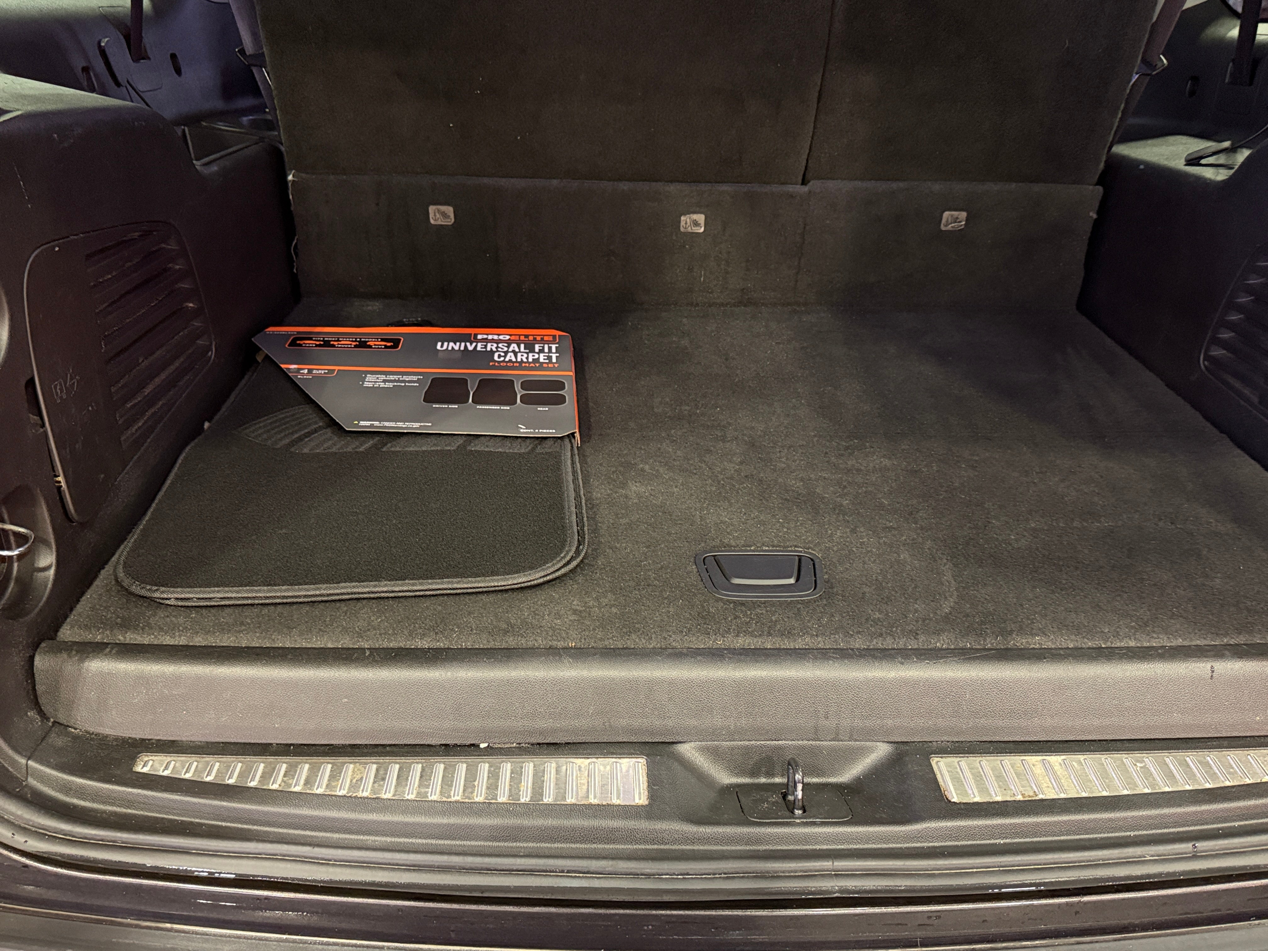 2015 Chevrolet Suburban LT 6