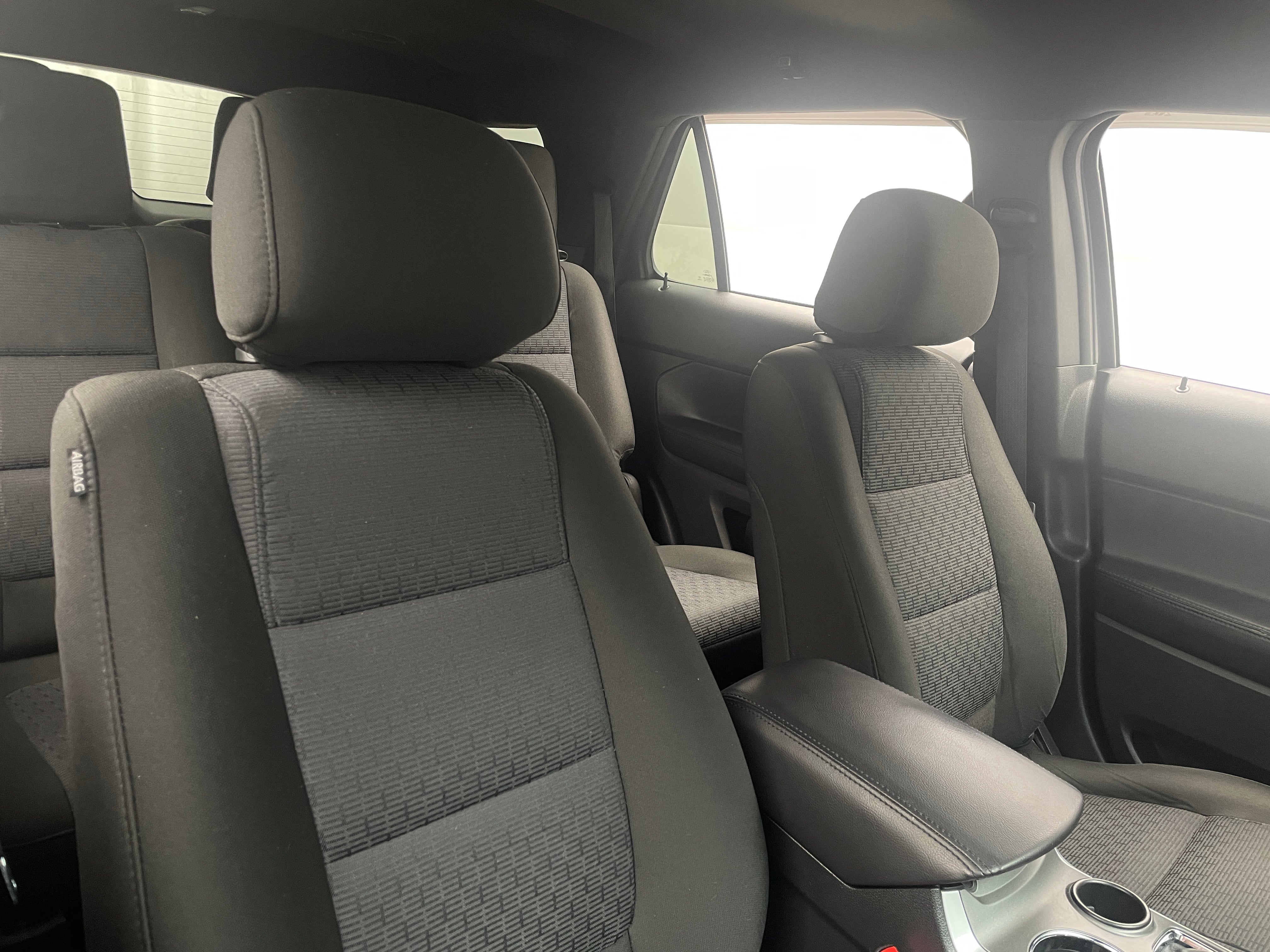 2015 Ford Explorer XLT 2