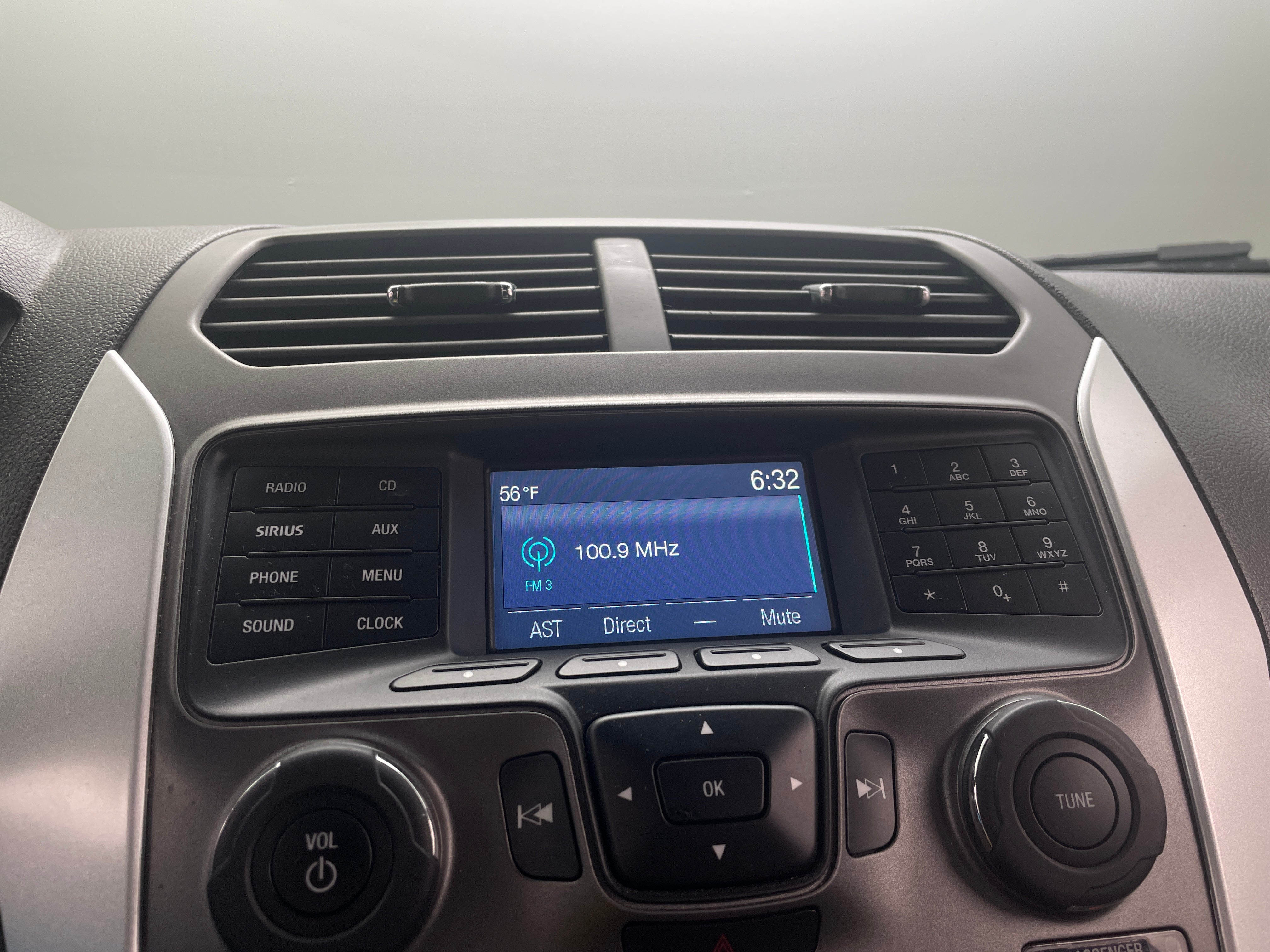 2015 Ford Explorer XLT 4