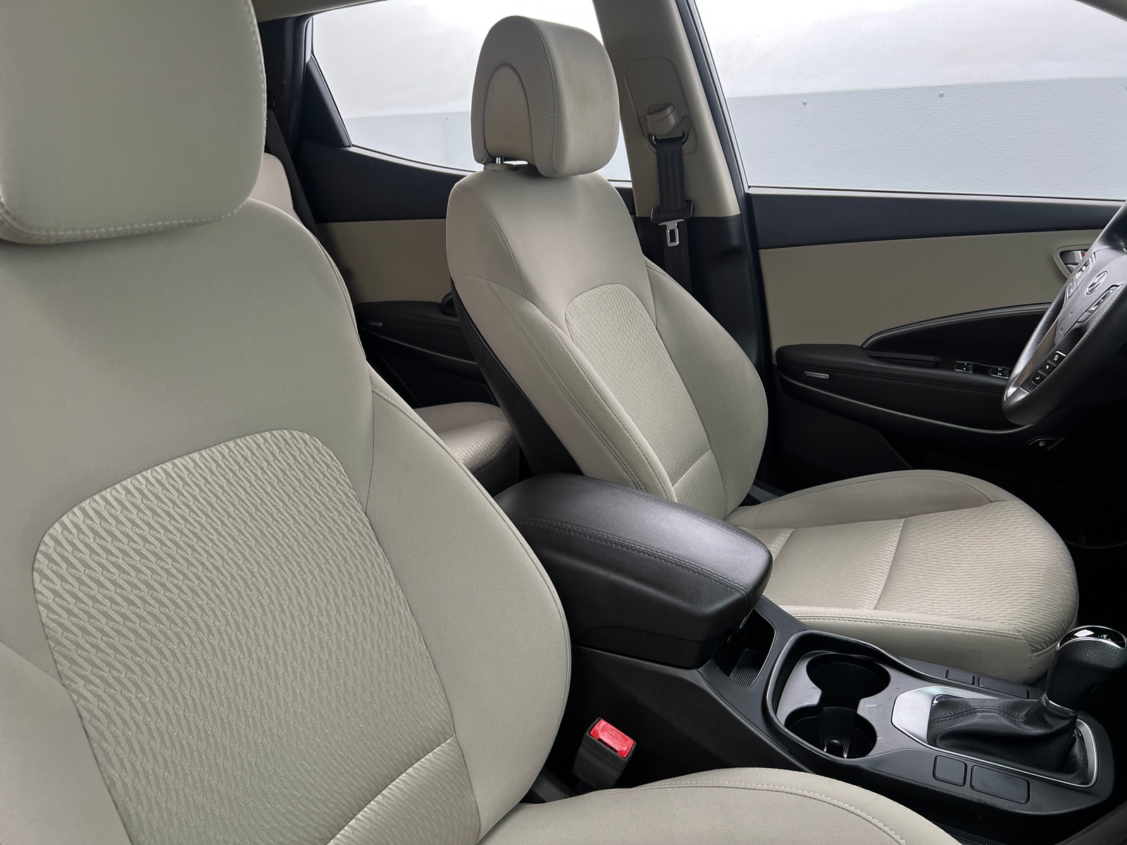 Thumbnail: 2017 Hyundai Santa Fe - 2