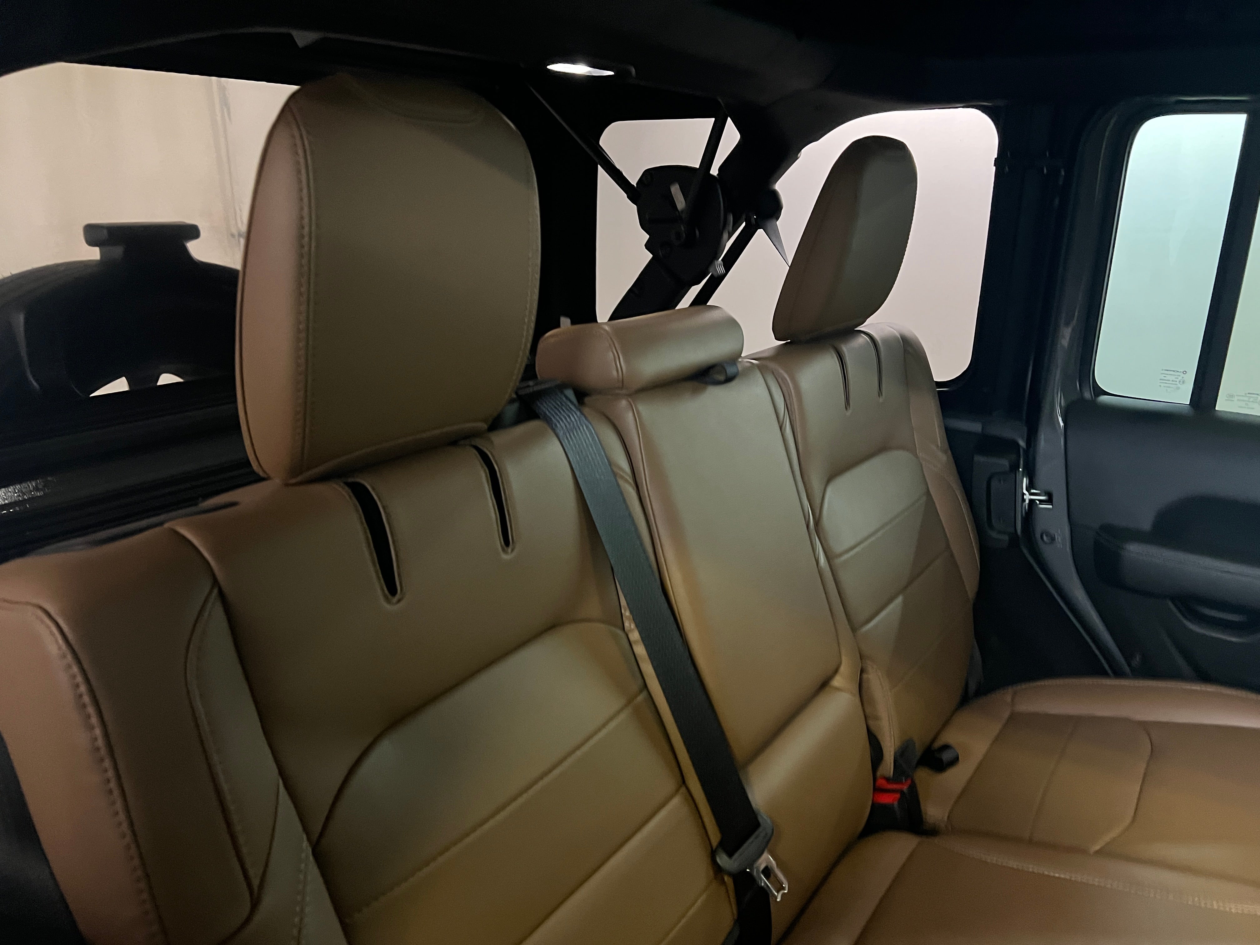 2022 Jeep Wrangler Unlimited Sahara 4xe 5