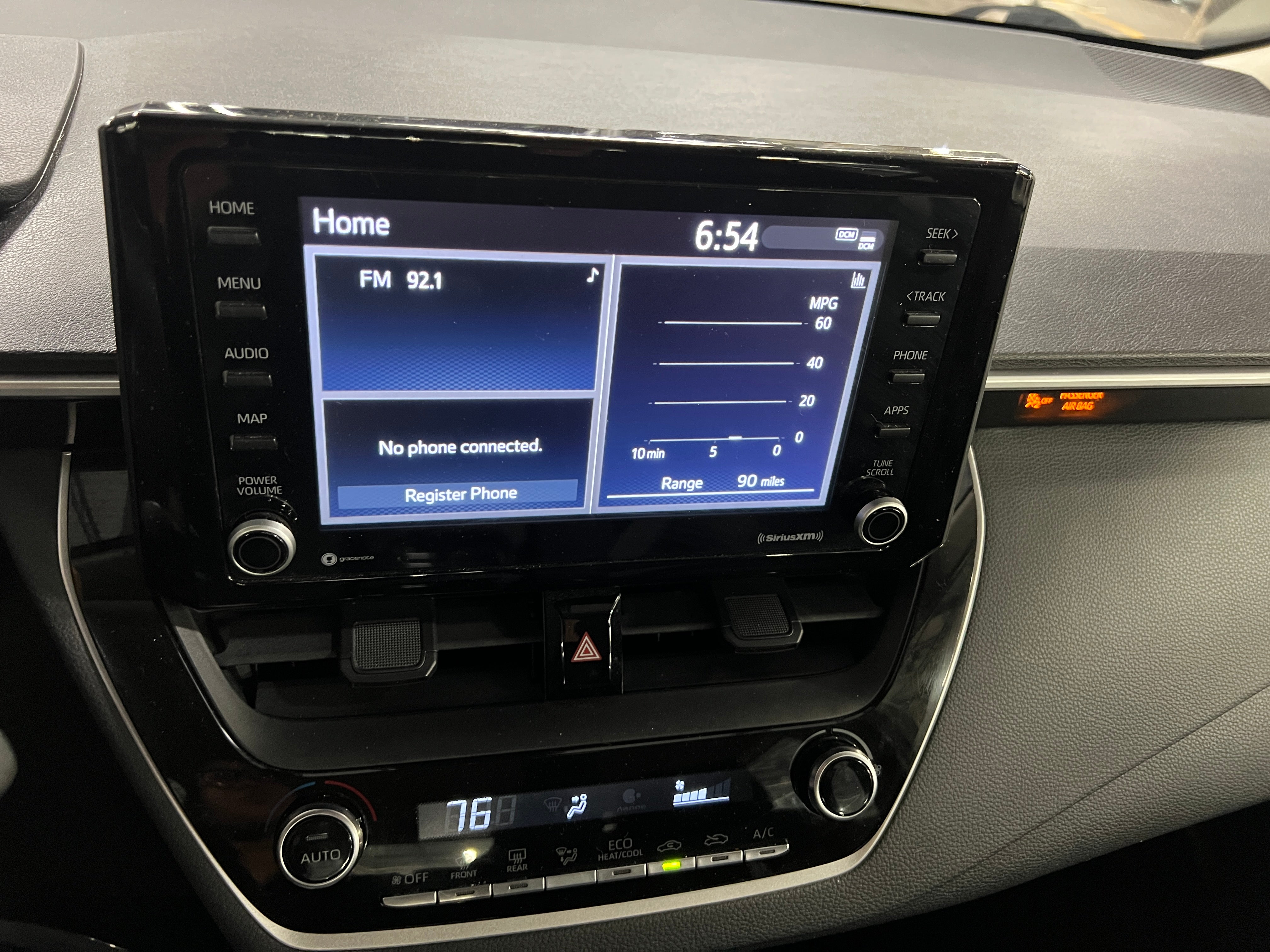 2022 Toyota Corolla LE 4