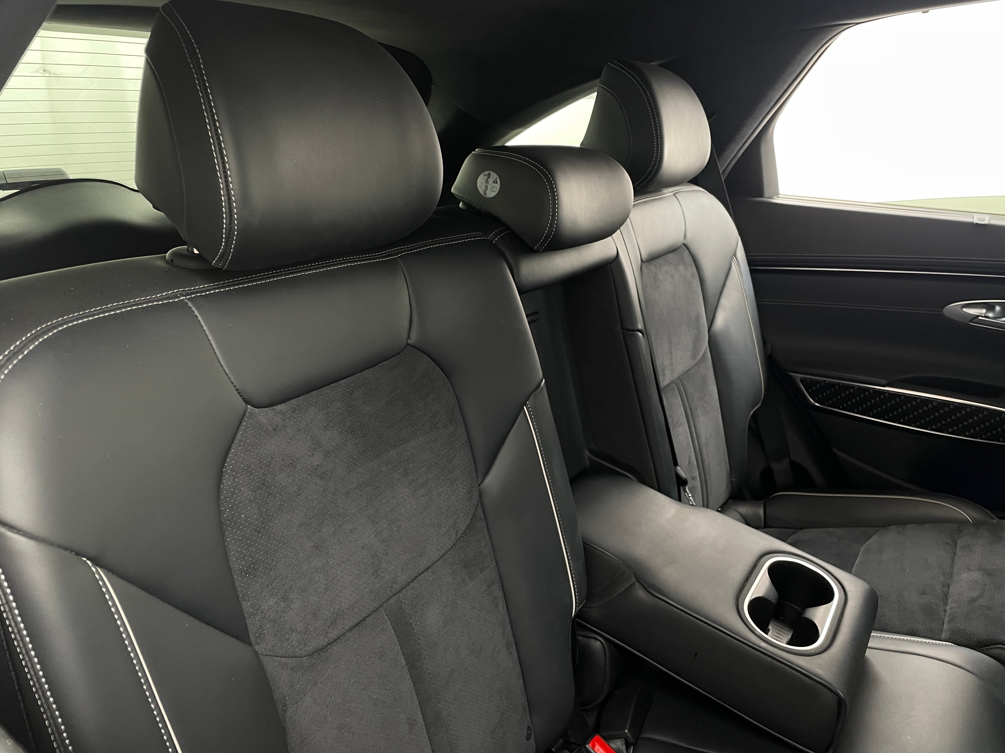 2022 Genesis GV70 Sport 5