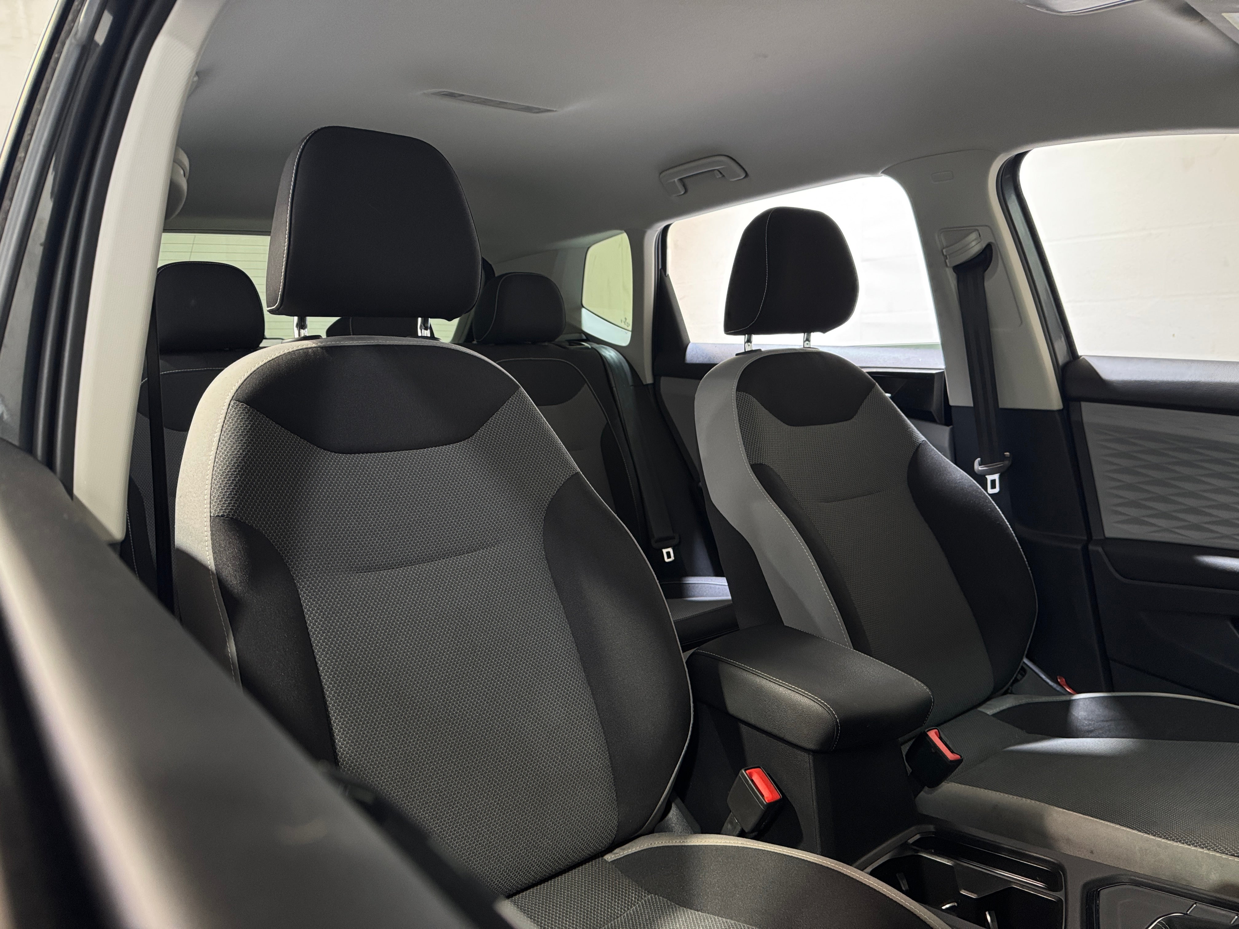 2023 Volkswagen Taos S 2