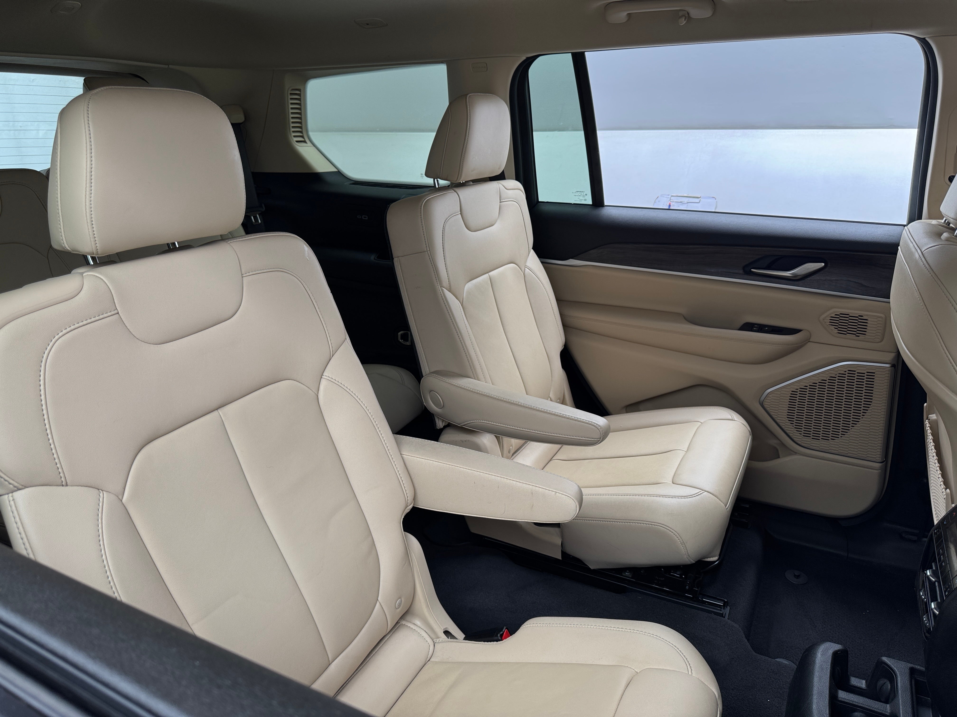 2021 Jeep Grand Cherokee L Limited Edition 5