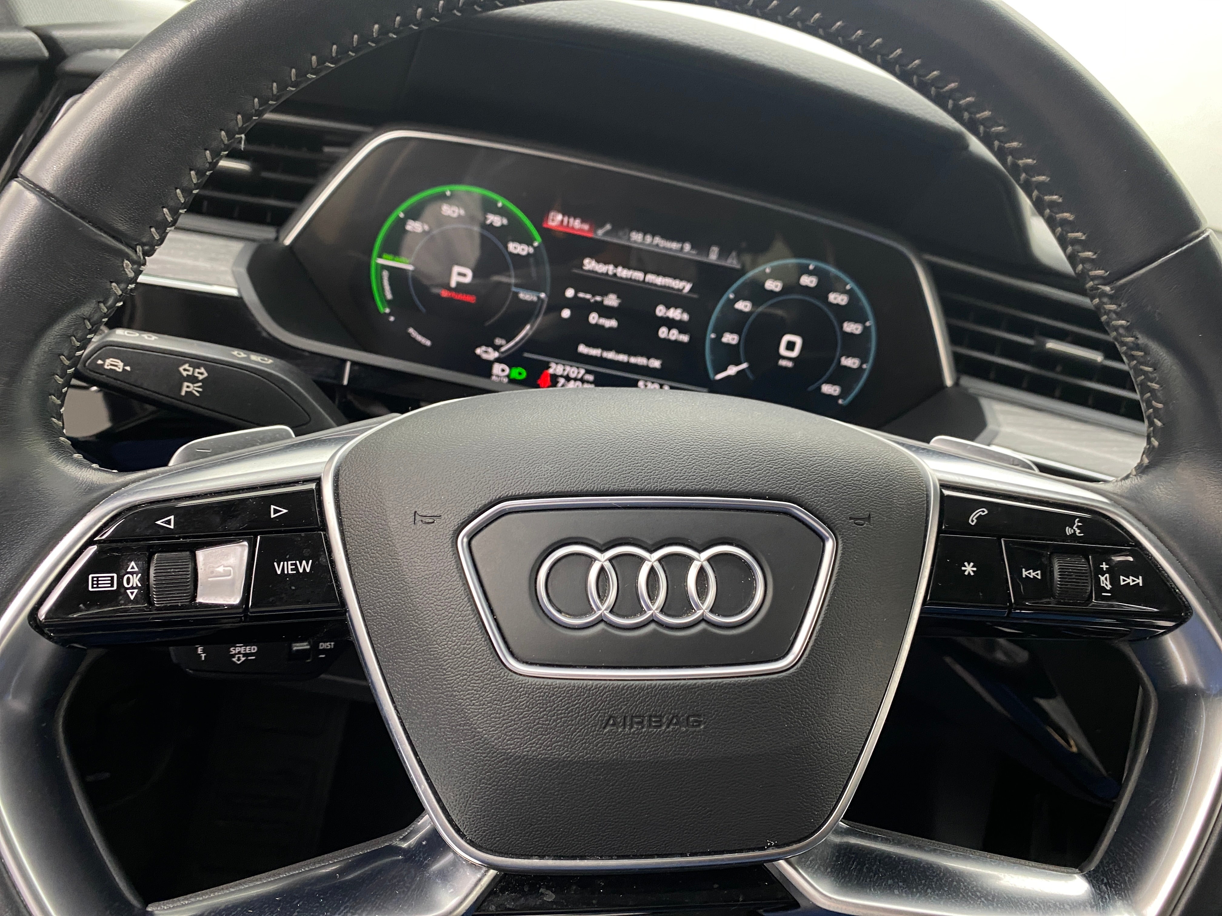 2021 Audi e-tron Prestige 4