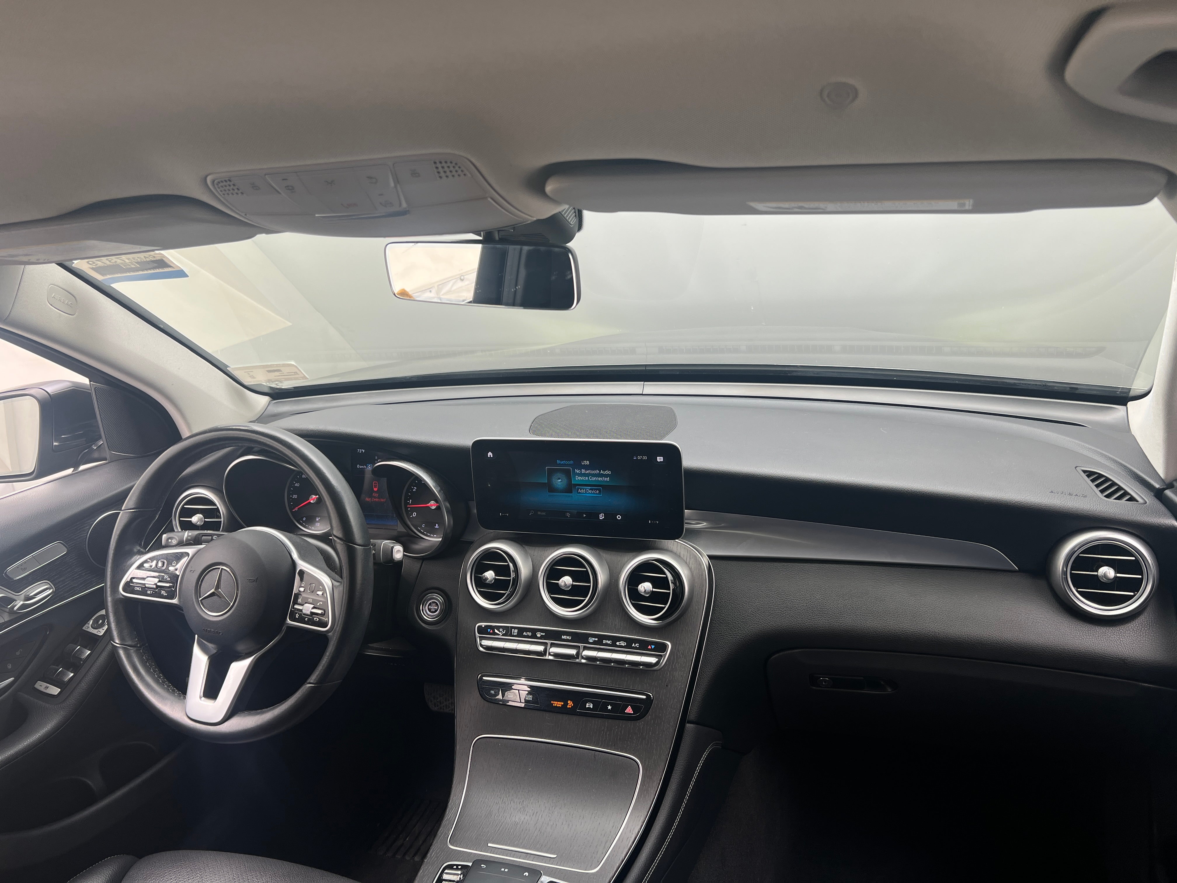 2021 Mercedes-Benz GLC 300 2