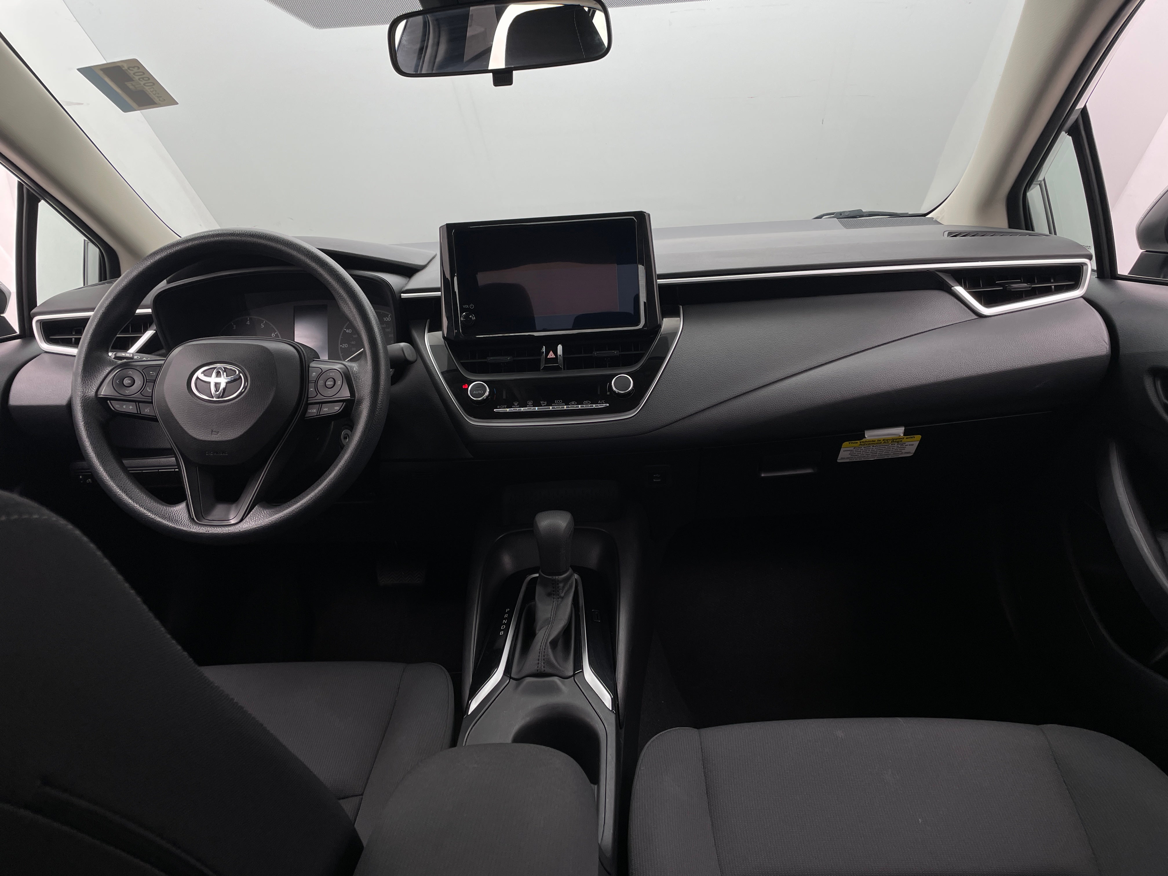 2023 Toyota Corolla LE 3