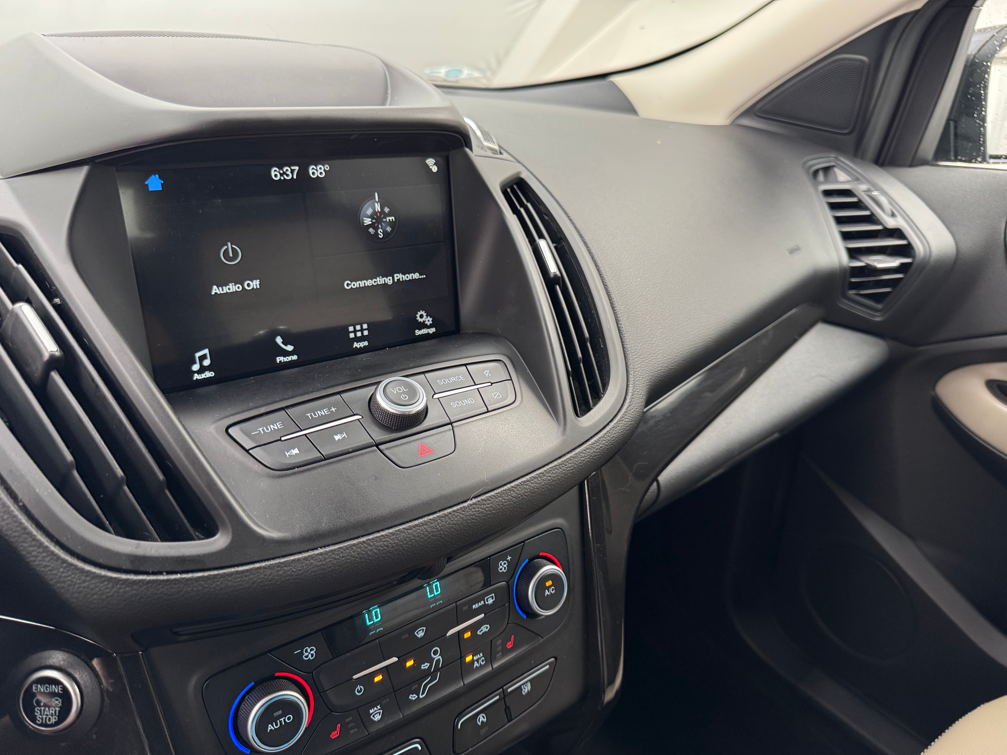 2019 Ford Escape SEL 3