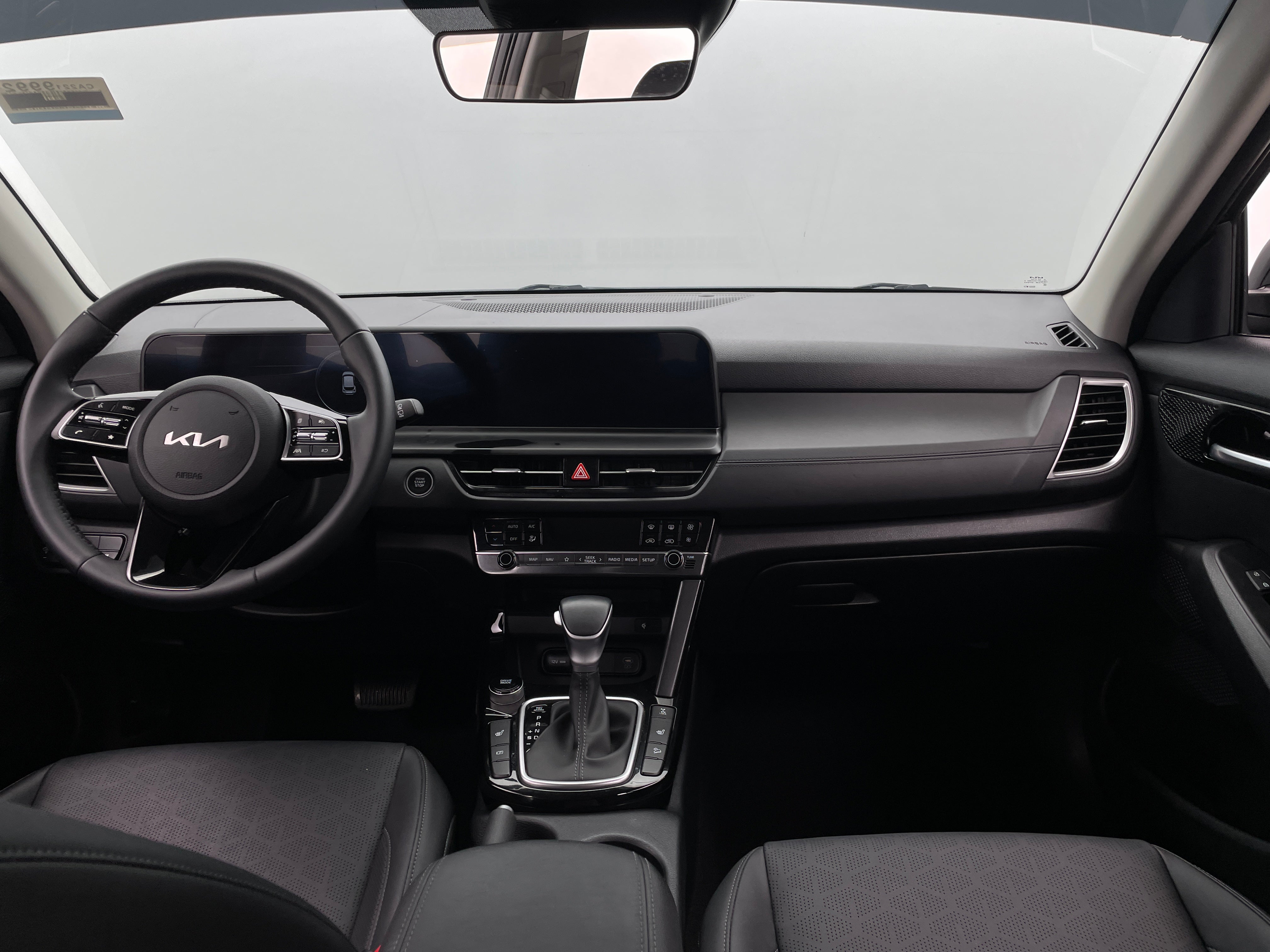 2024 Kia Seltos EX 2