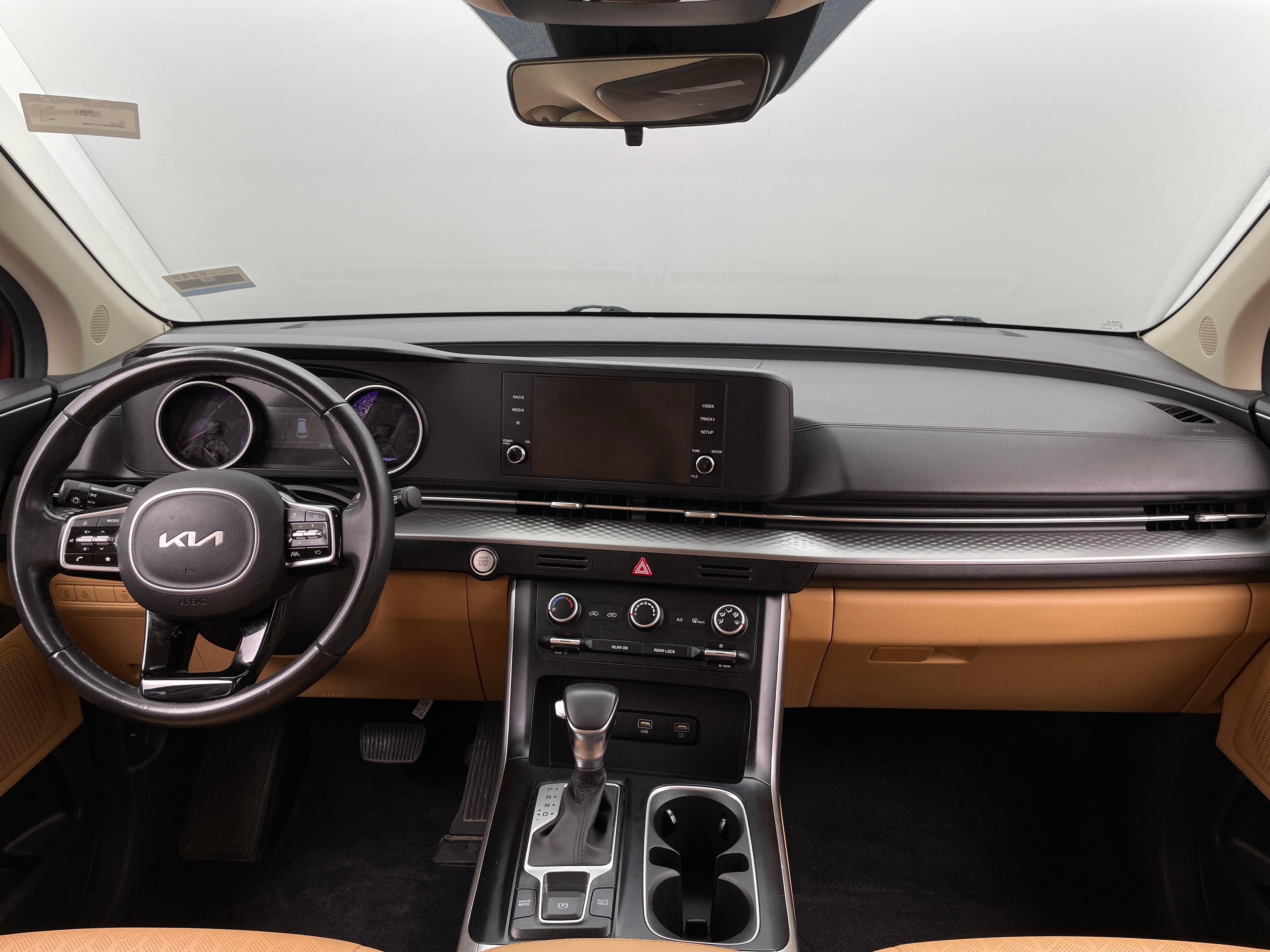 2022 Kia Carnival LX 2
