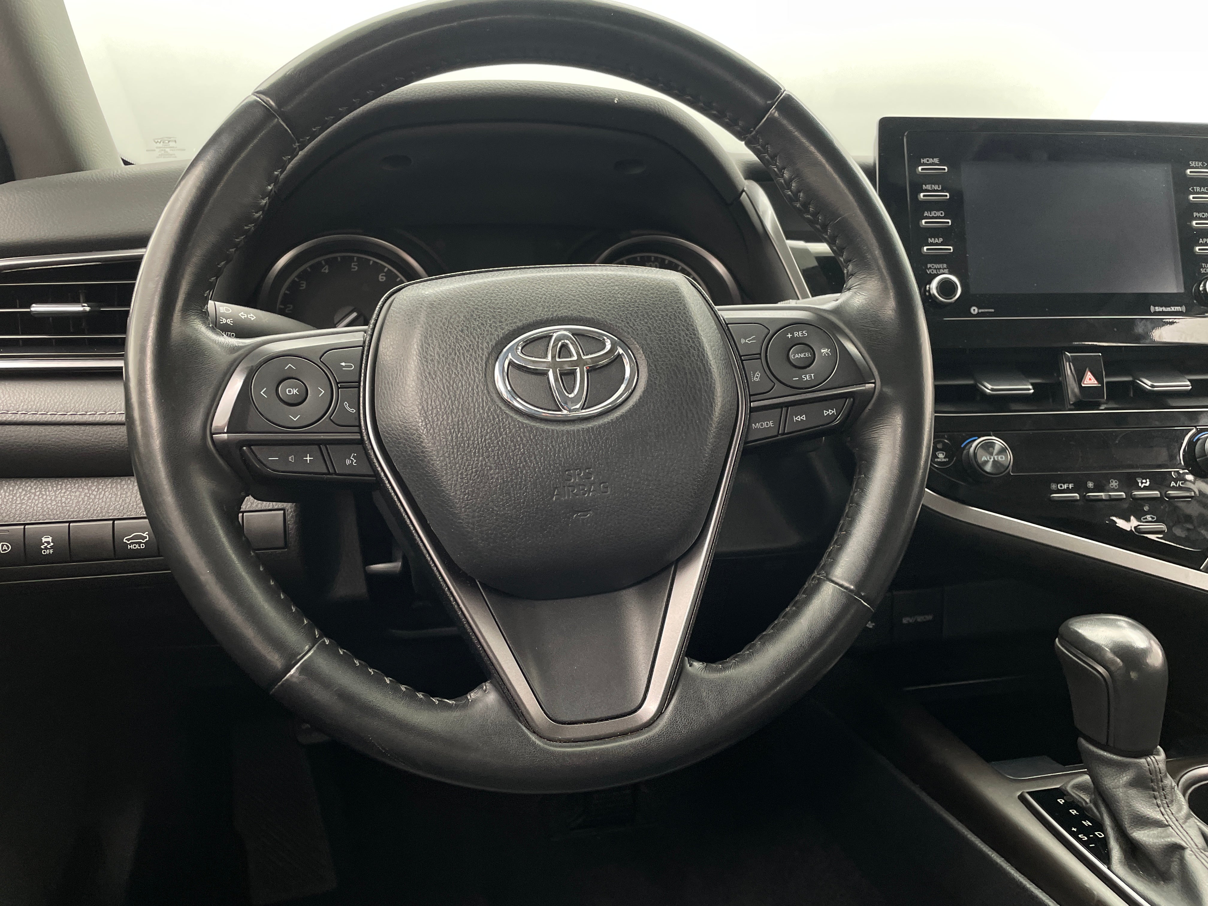 2023 Toyota Camry SE 4