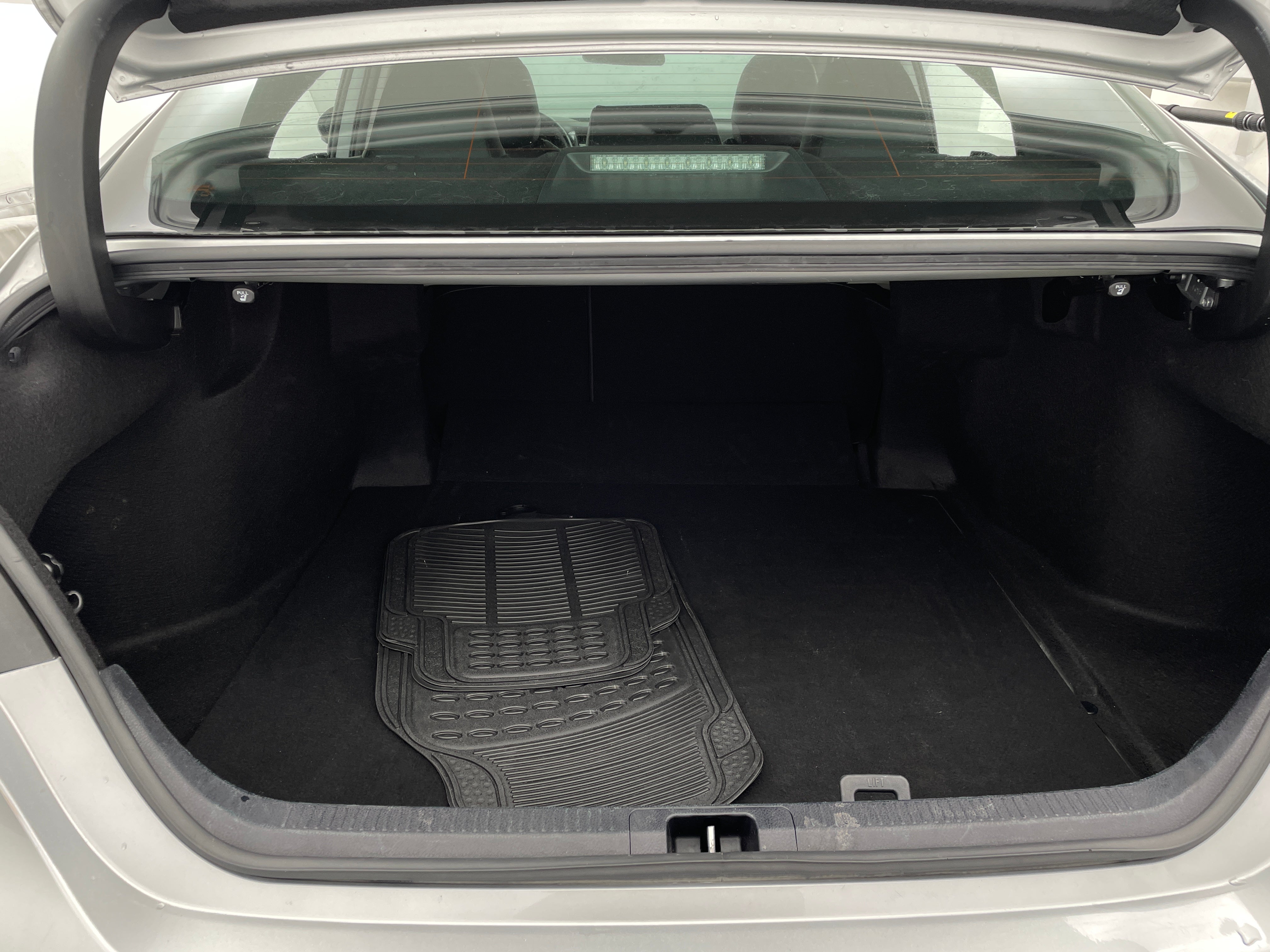 2023 Toyota Camry SE 6
