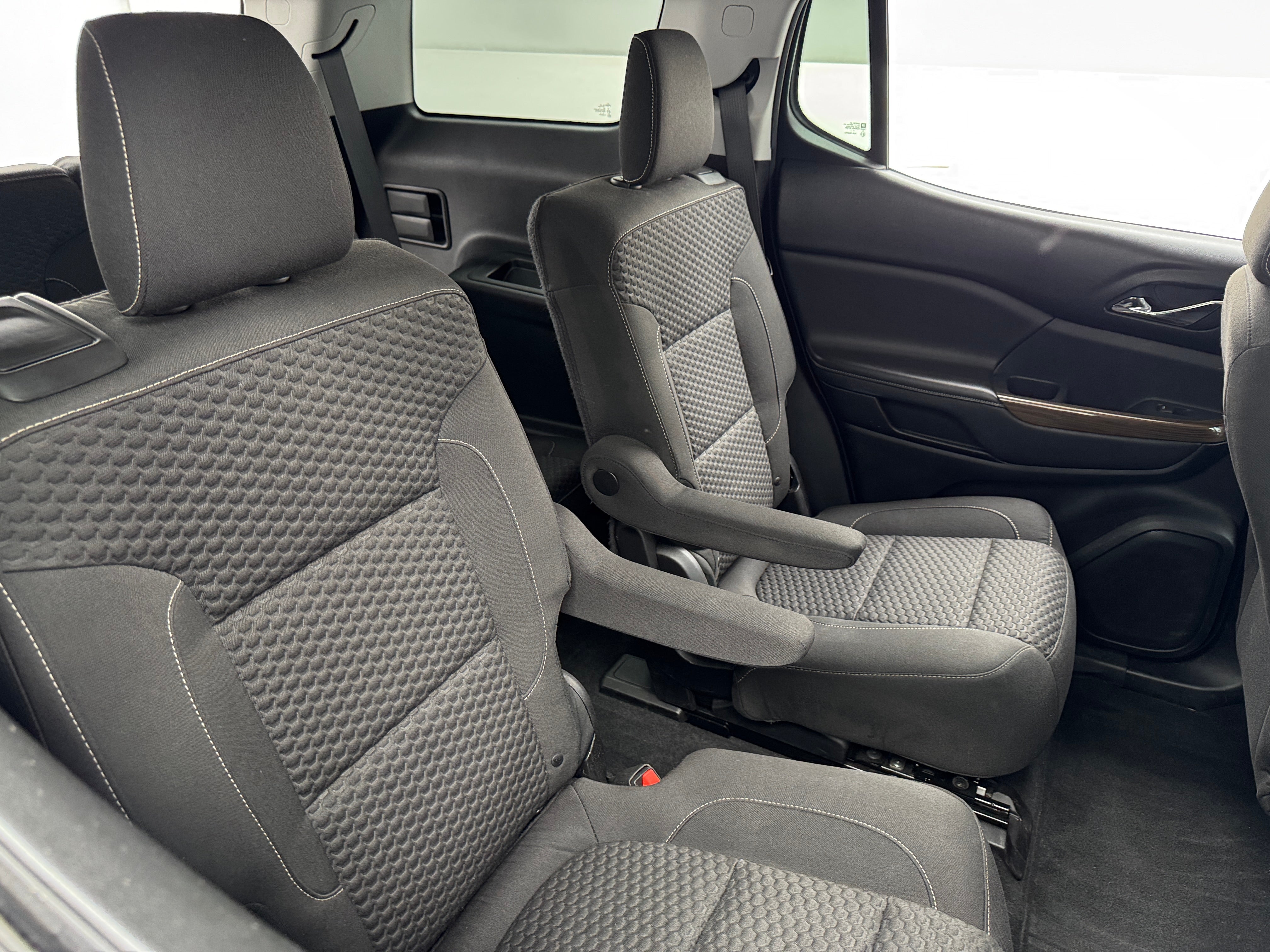 2017 GMC Acadia SLE 6