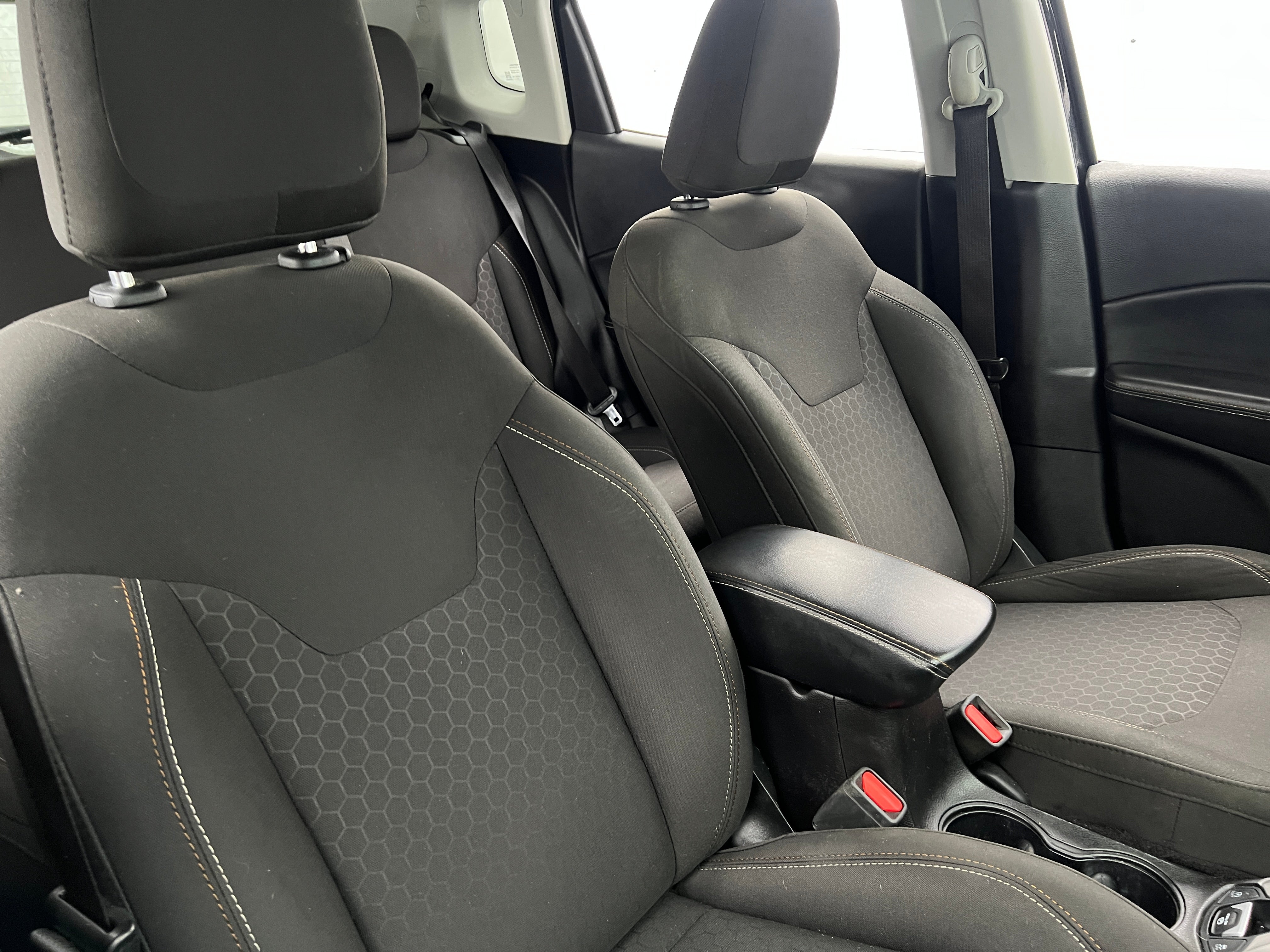 2020 Jeep Compass Sport 2