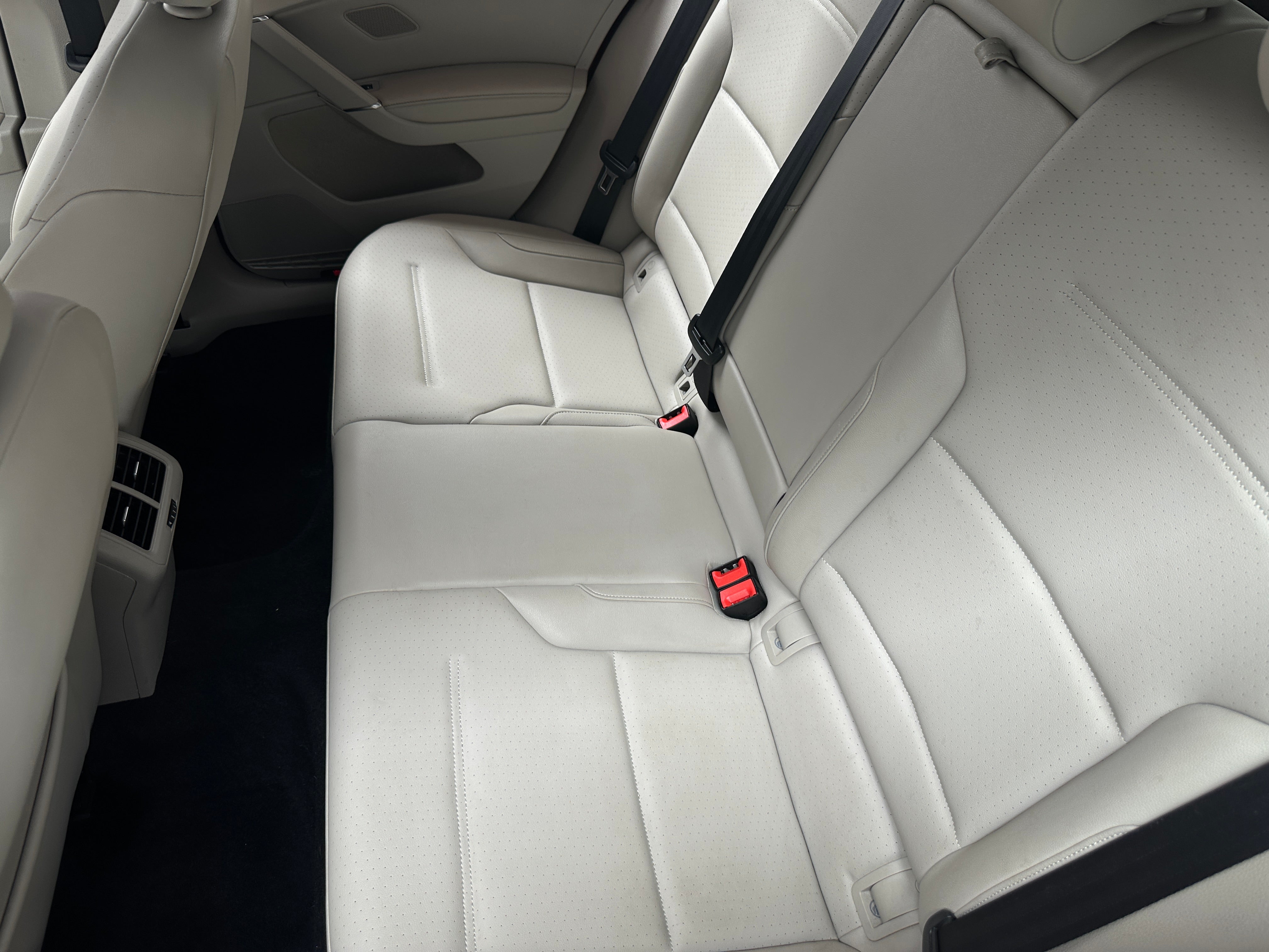 2015 Volkswagen Golf TDI S 5