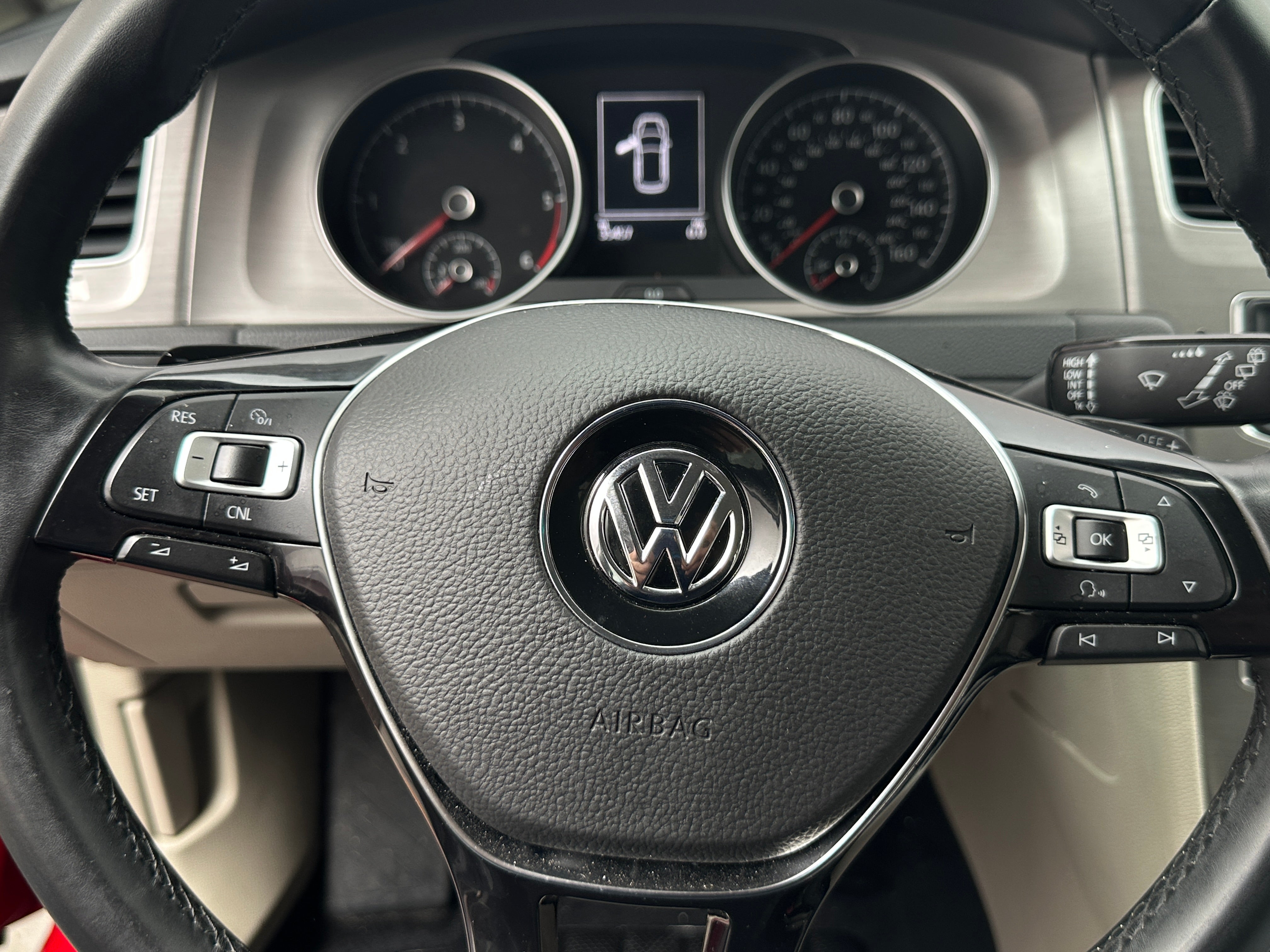 2015 Volkswagen Golf TDI S 4