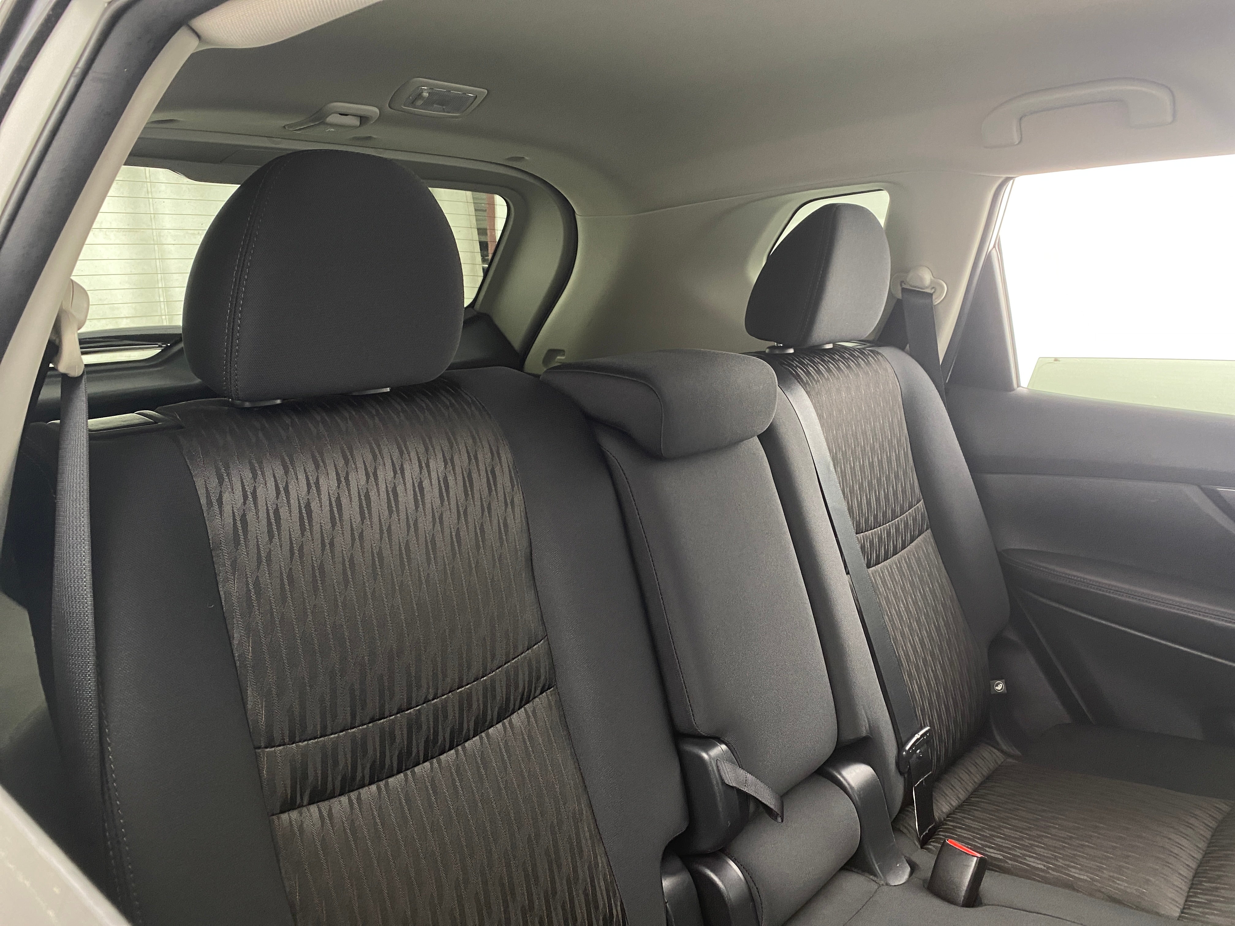2017 Nissan Rogue SV 6