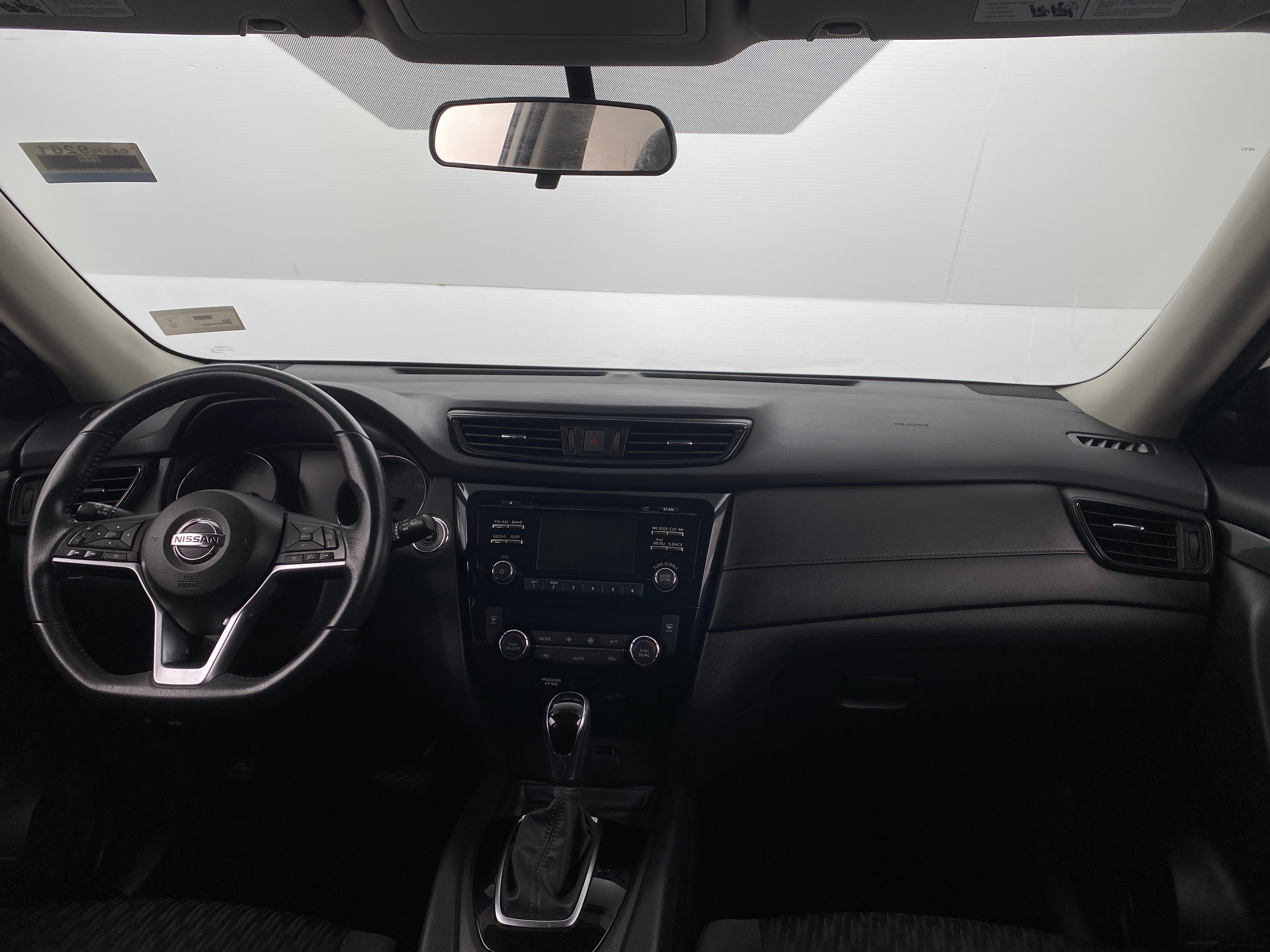 2017 Nissan Rogue SV 3