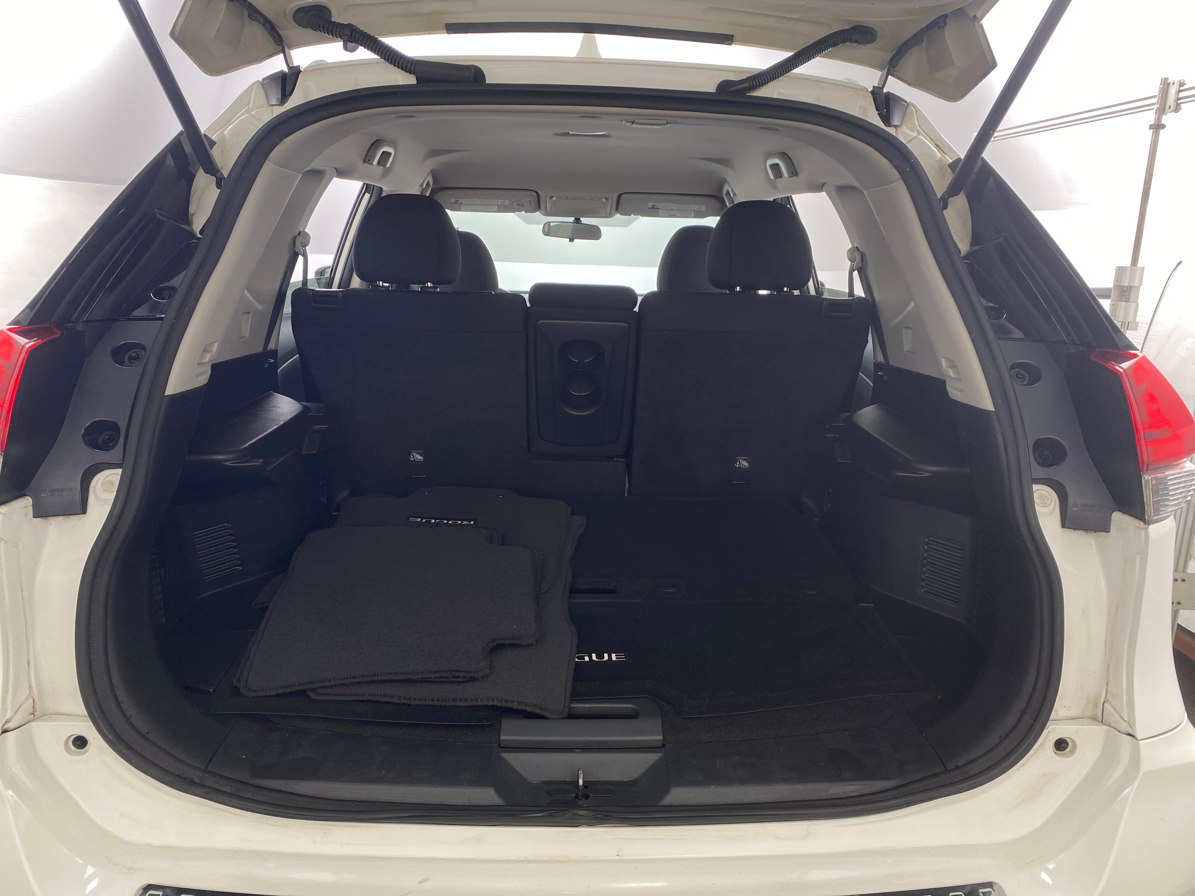 2017 Nissan Rogue SV 7