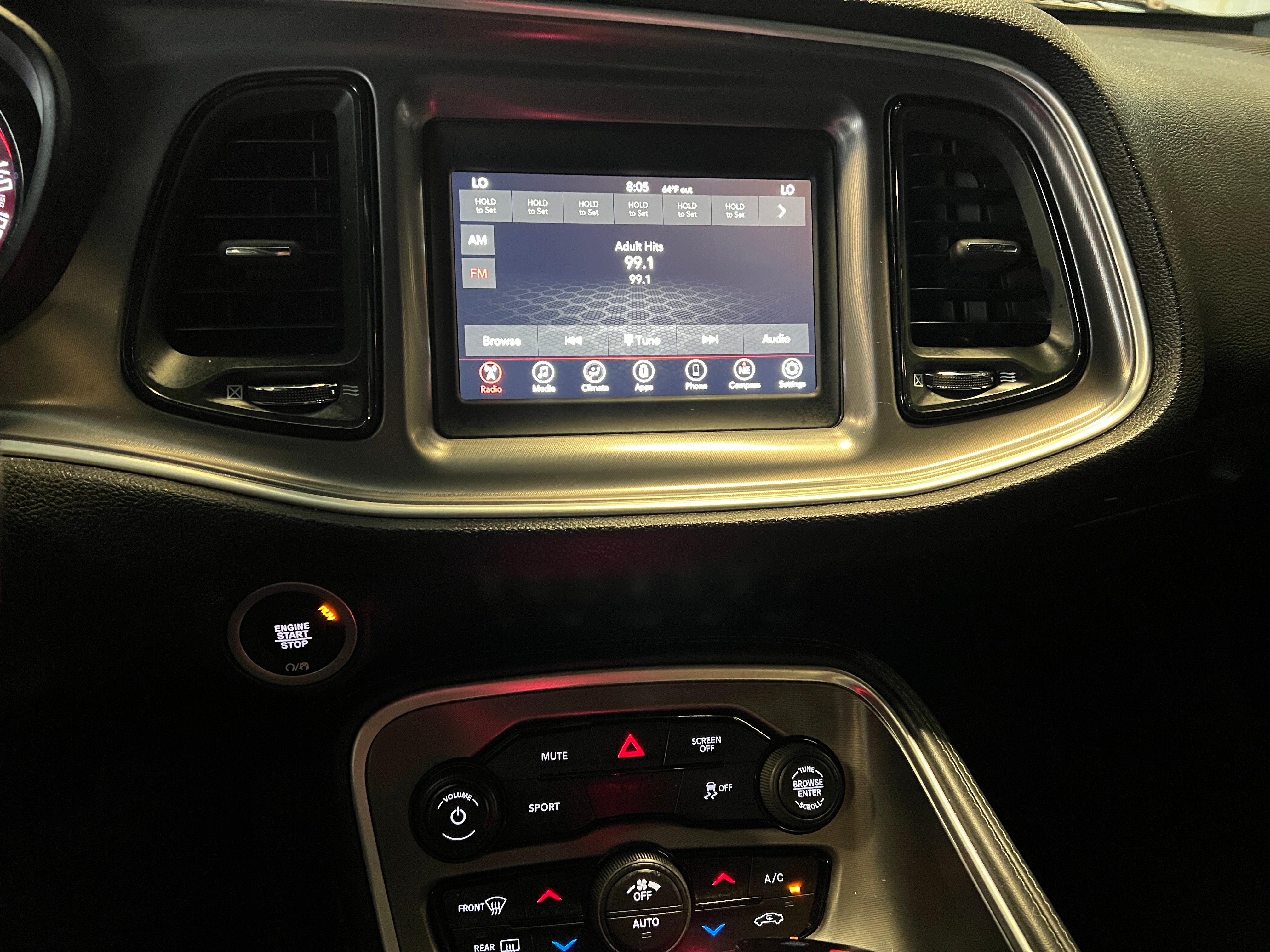 2020 Dodge Challenger SXT 3