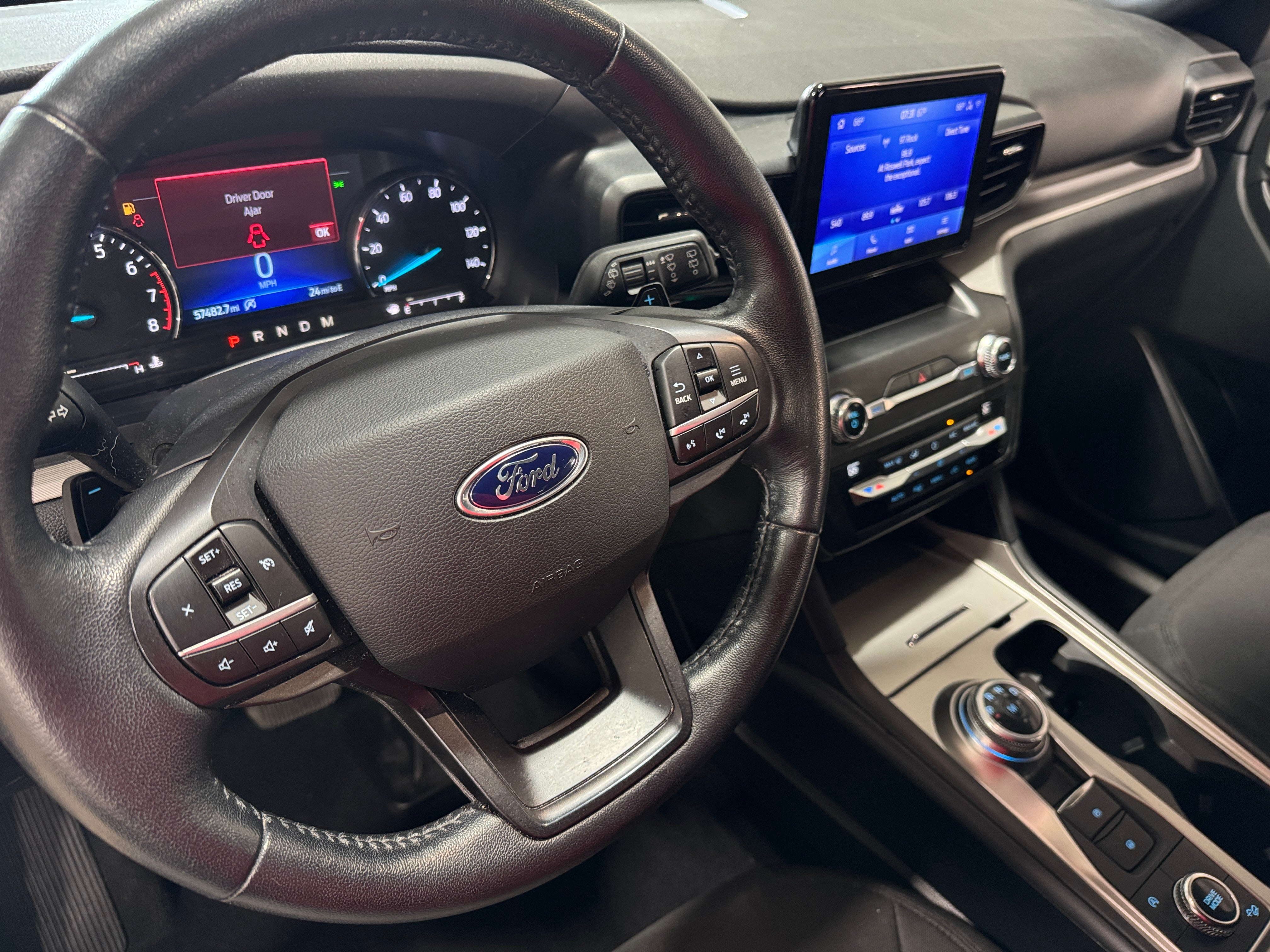 2020 Ford Explorer XLT 3