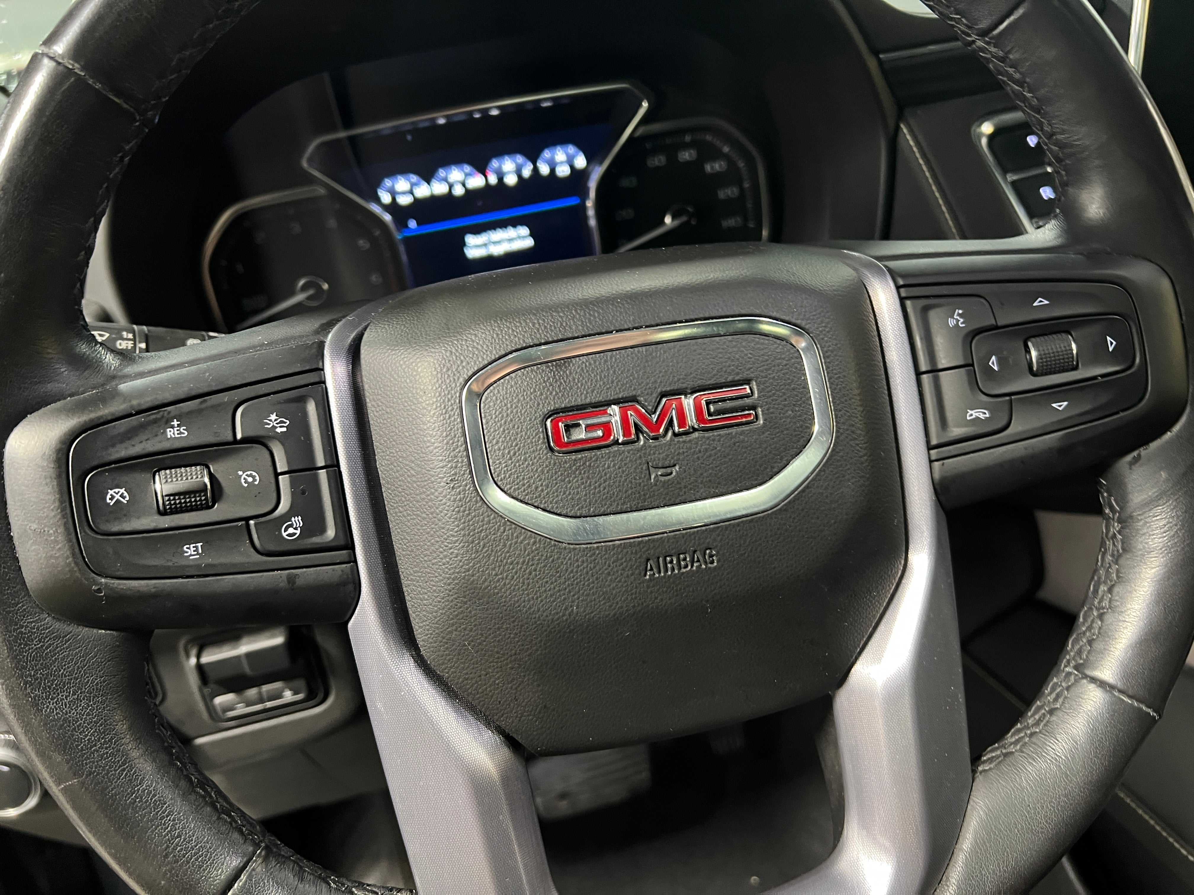 2021 GMC Yukon SLT 4