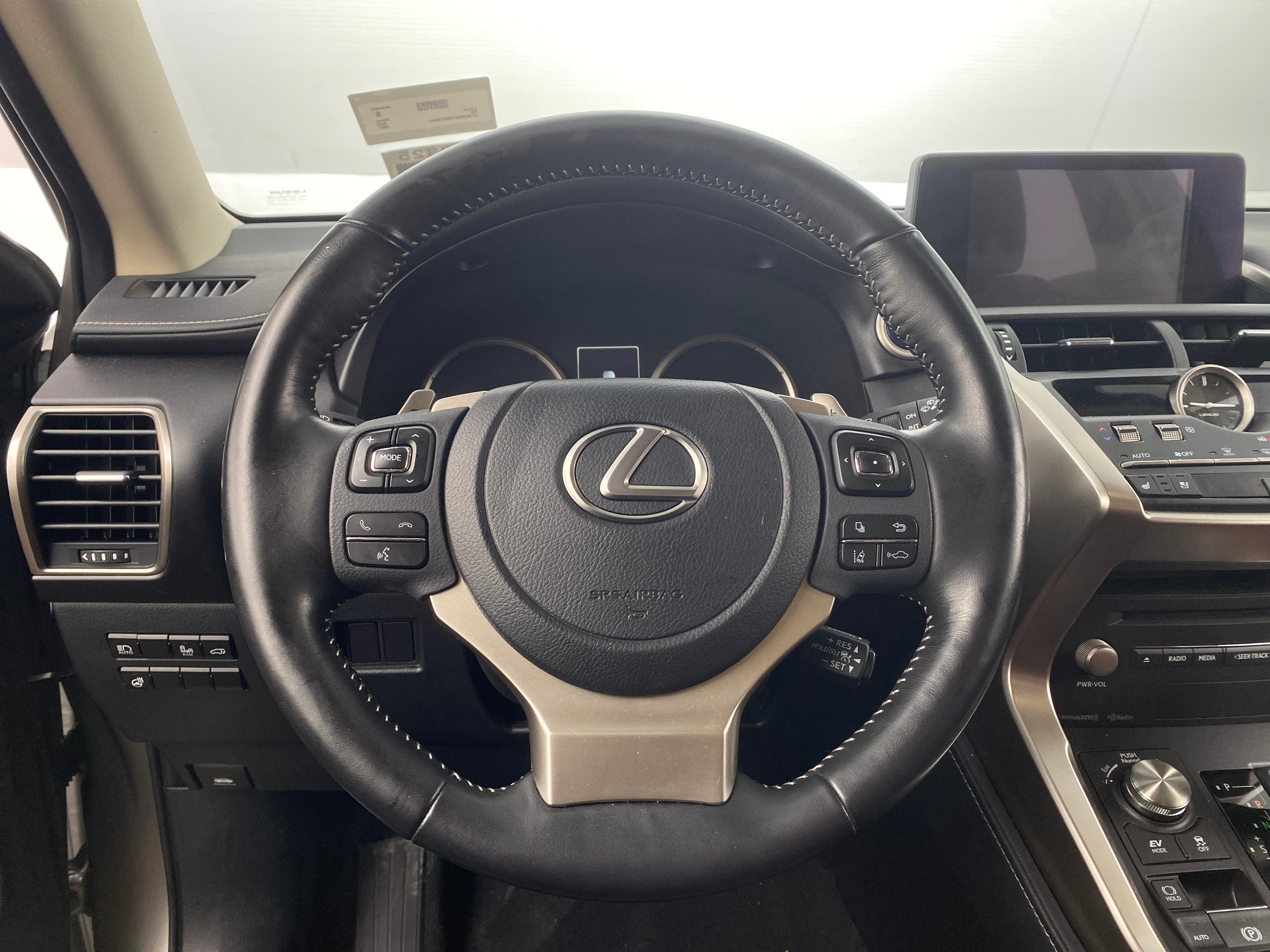 2021 Lexus NX Hybrid 300h 4