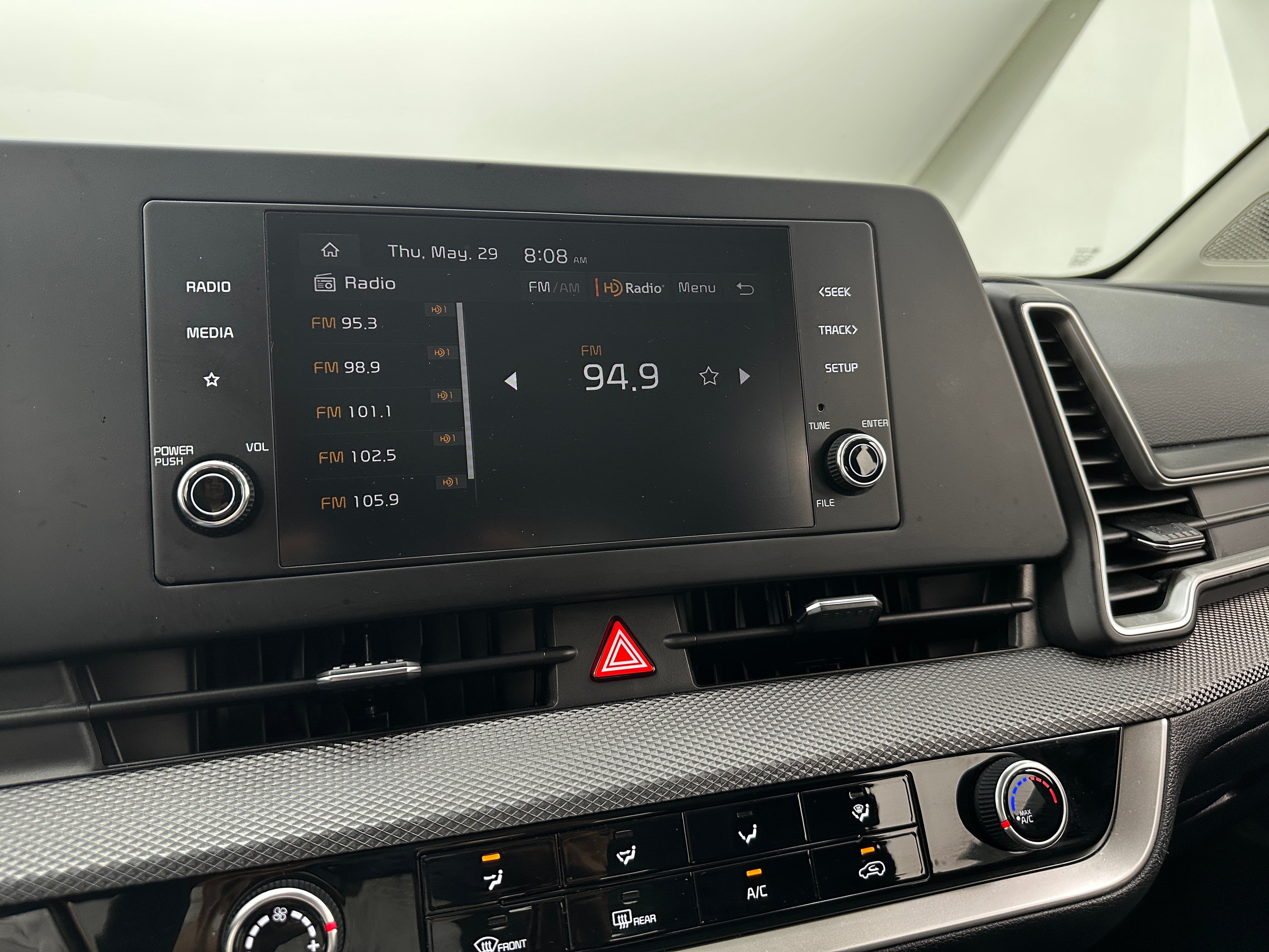 2024 Kia Sportage LX 4