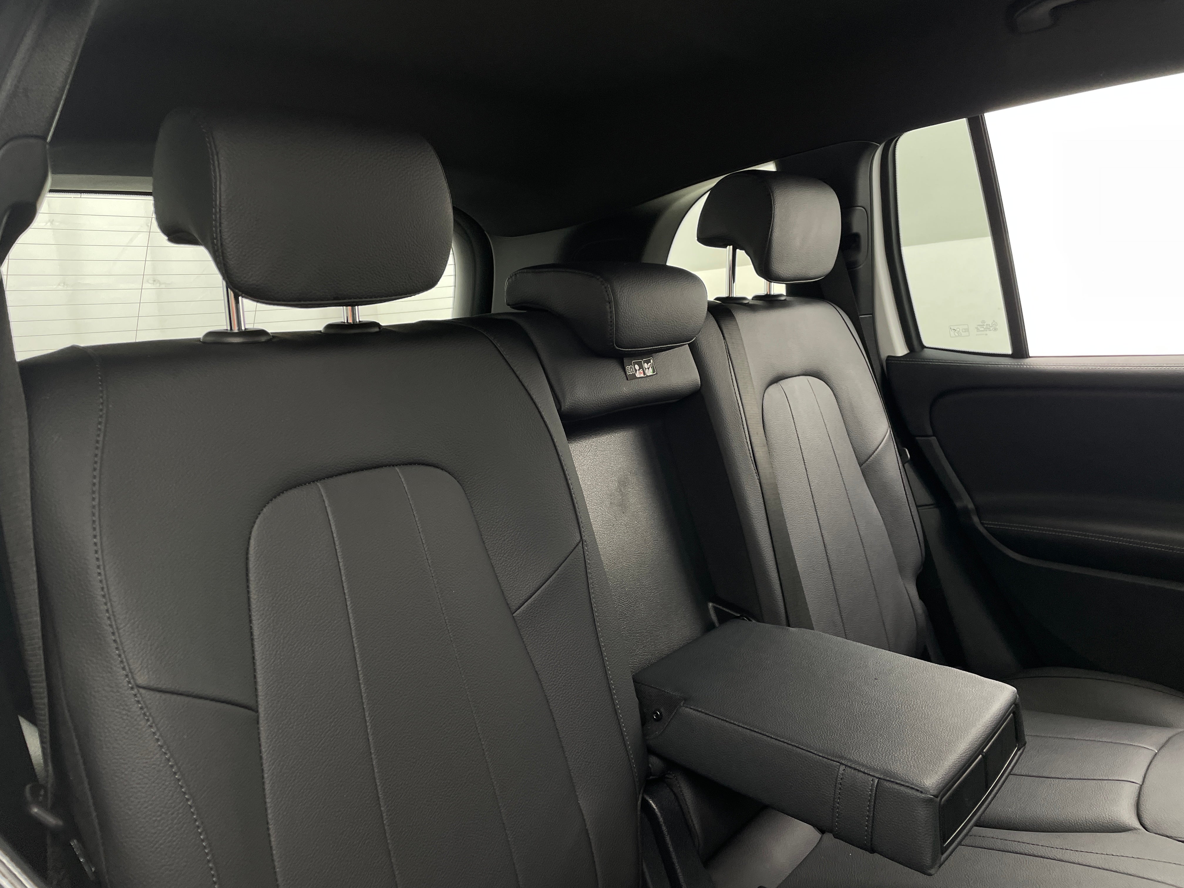 2024 Mercedes-Benz GLB 250 5