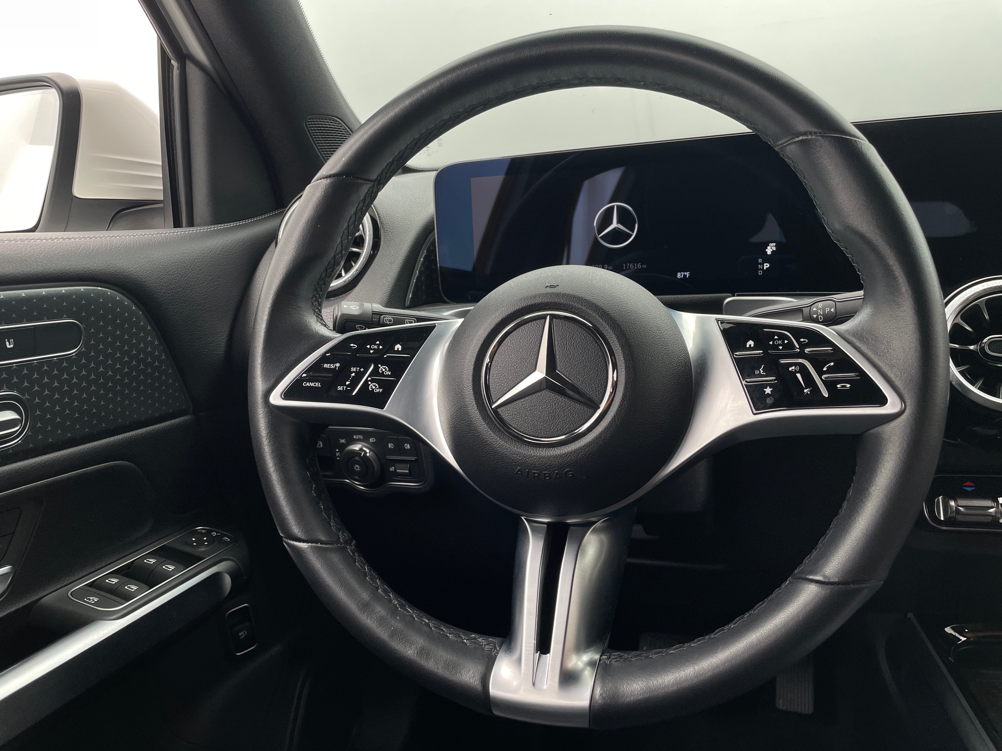 2024 Mercedes-Benz GLB 250 4