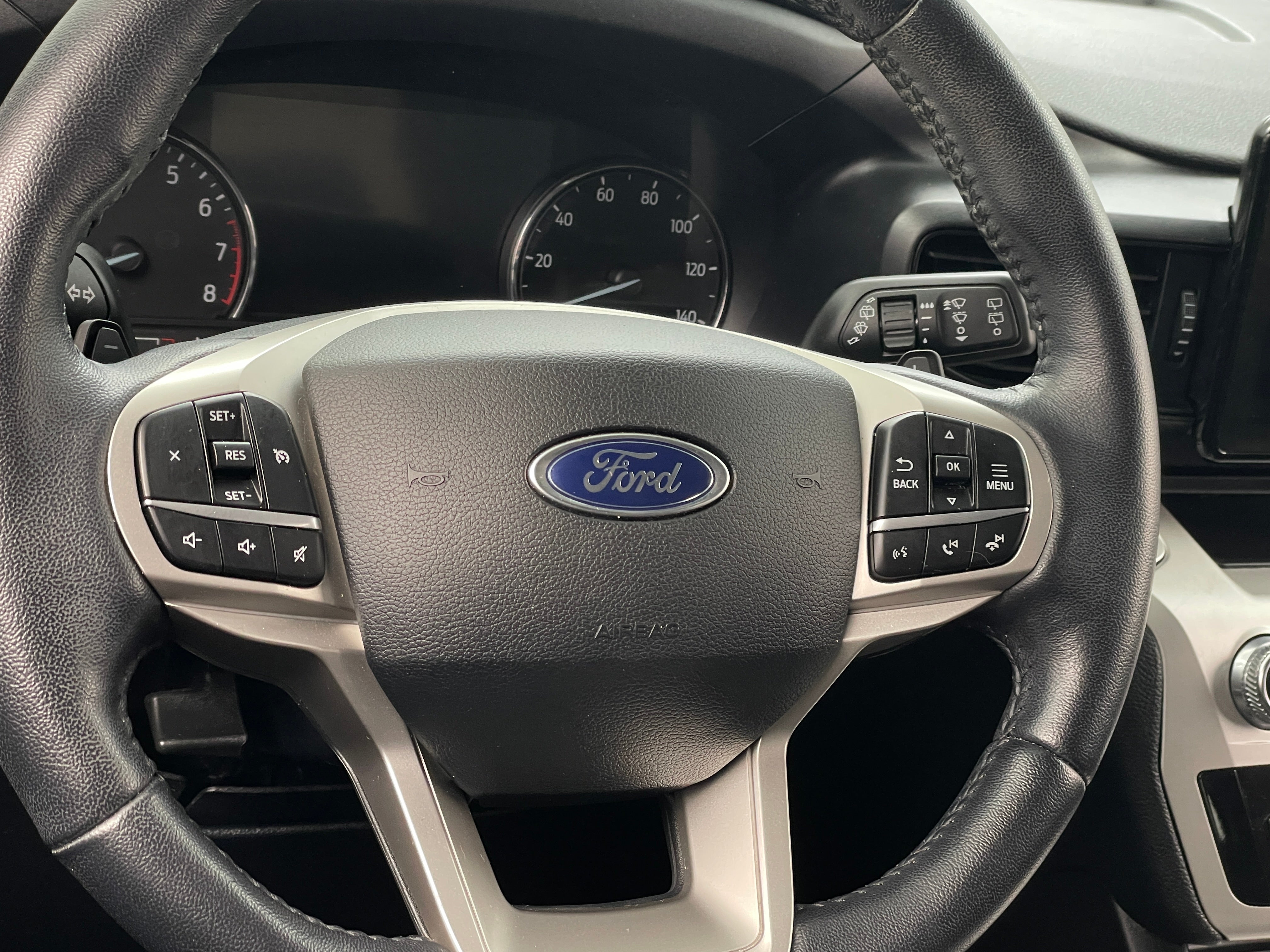 2020 Ford Explorer XLT 5