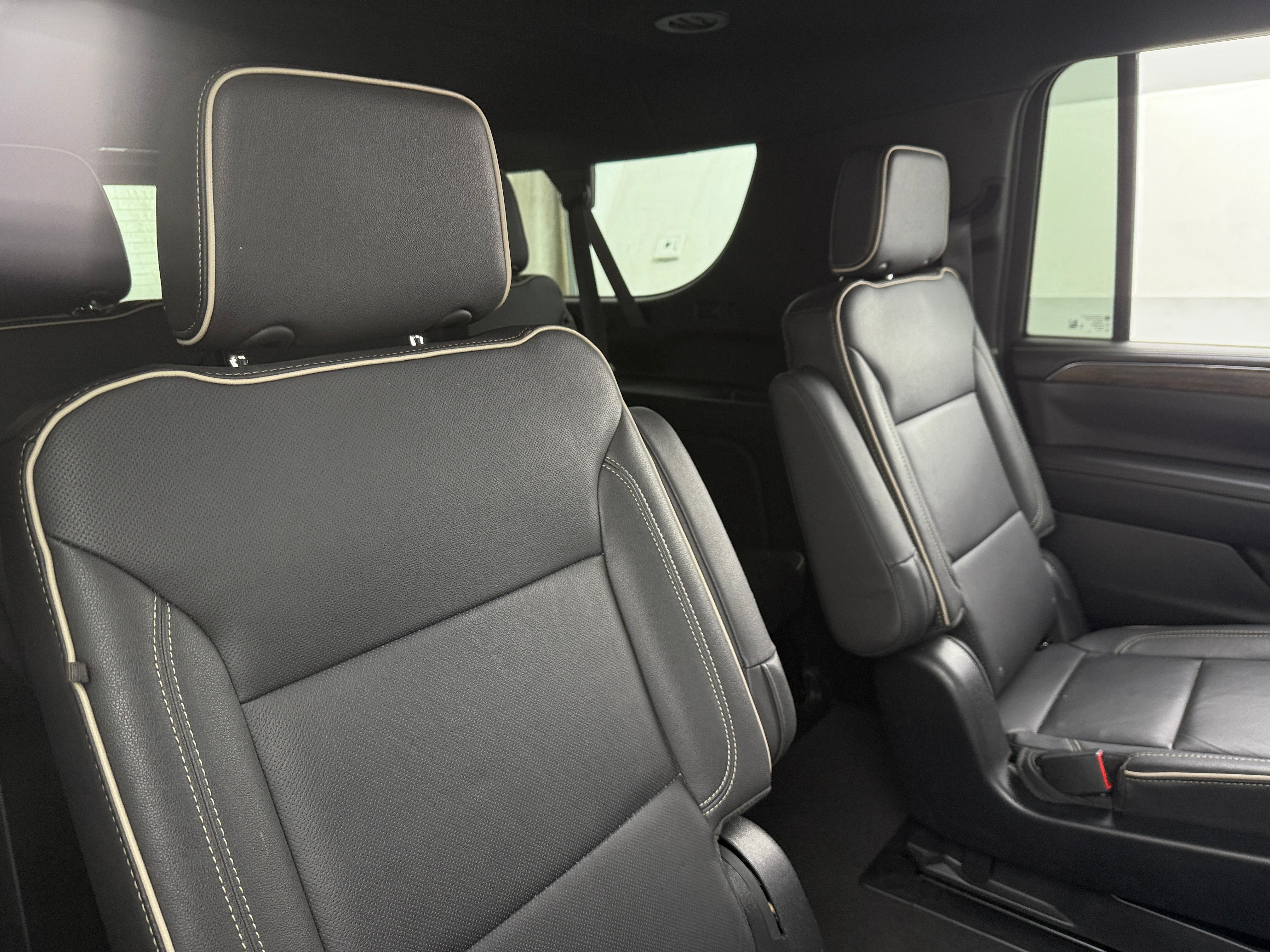 2023 Chevrolet Suburban Premier 5