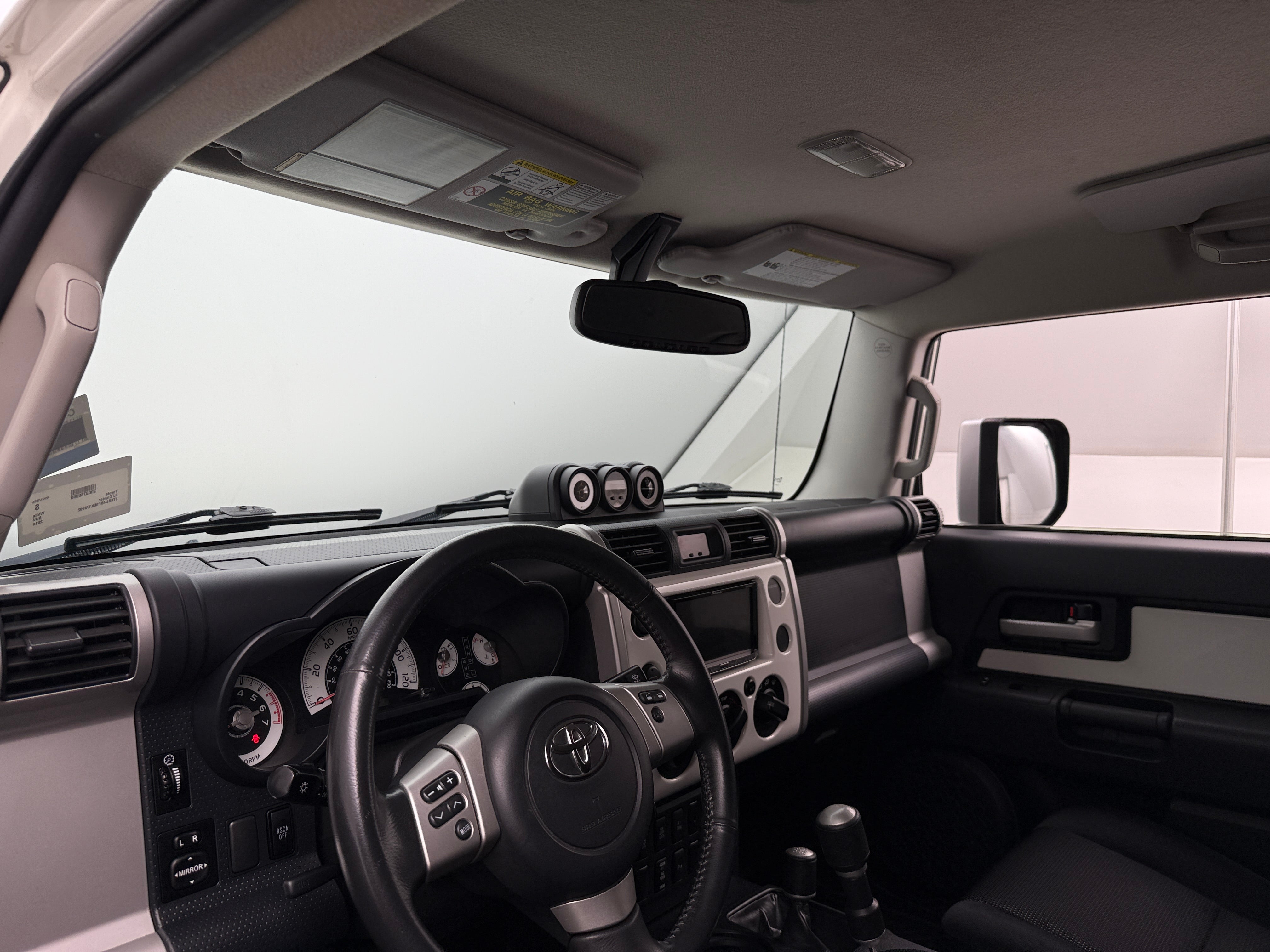 2014 Toyota FJ Cruiser Base 3