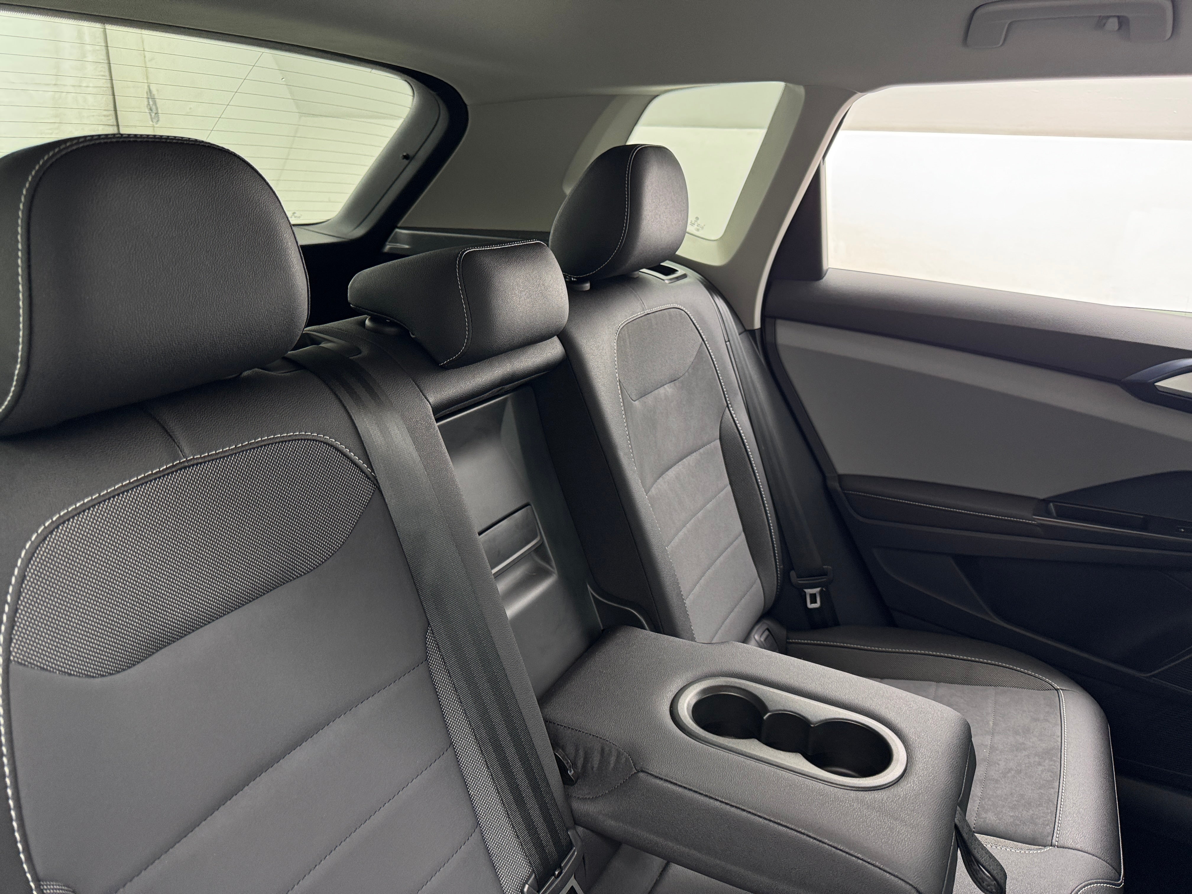 2024 Volkswagen Taos SE 6