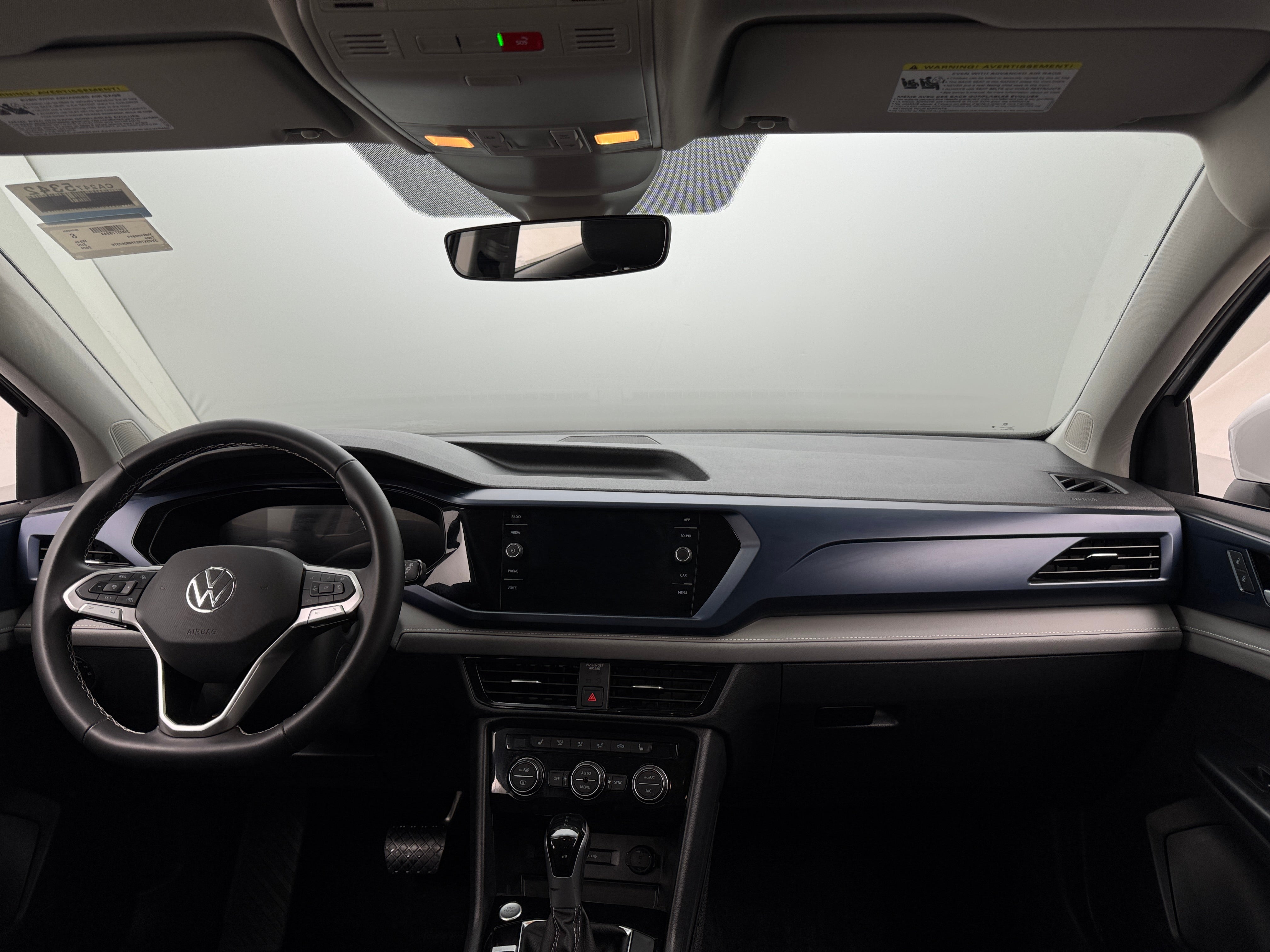 2024 Volkswagen Taos SE 3