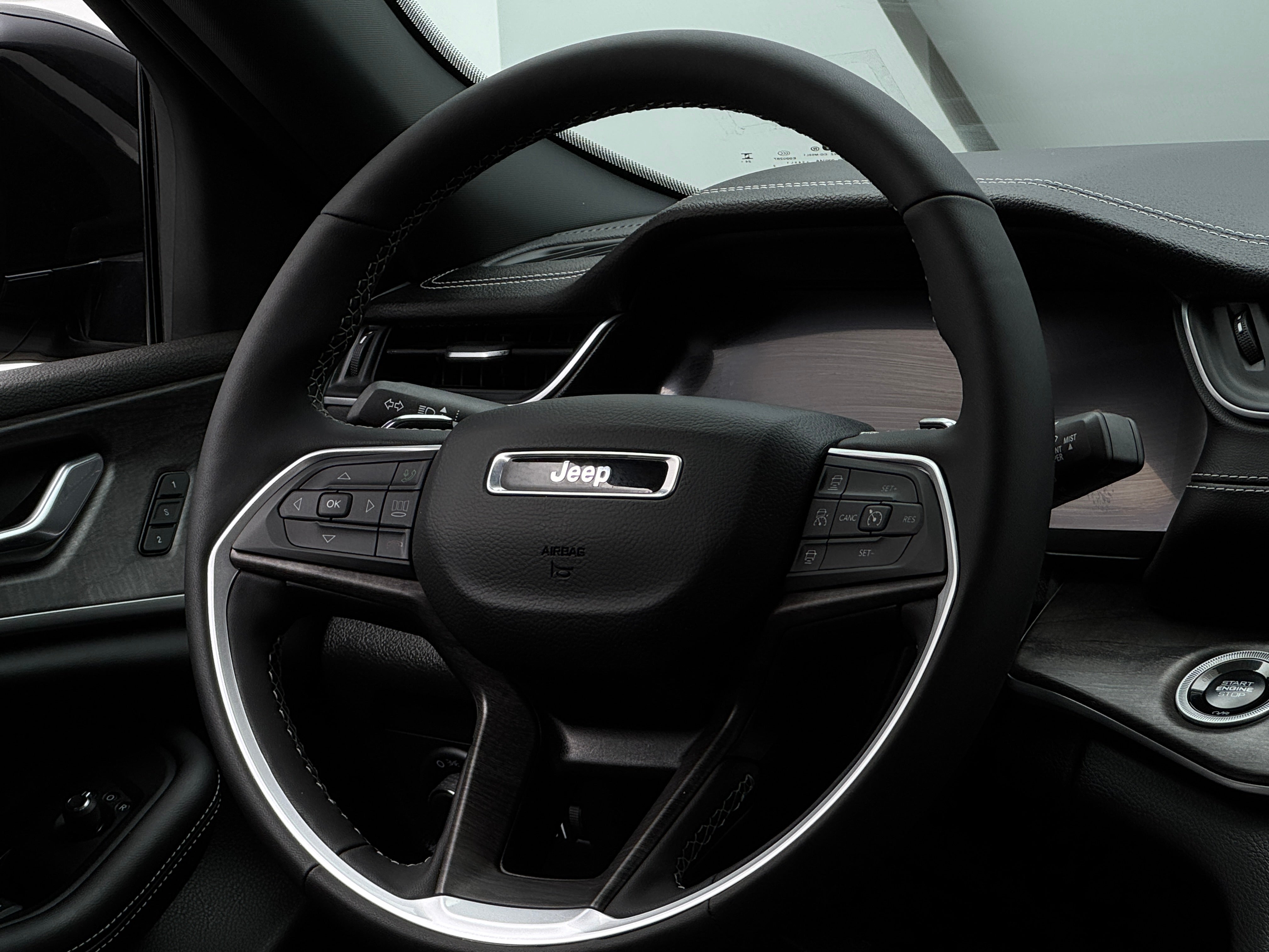 2025 Jeep Grand Cherokee L Limited Edition 5