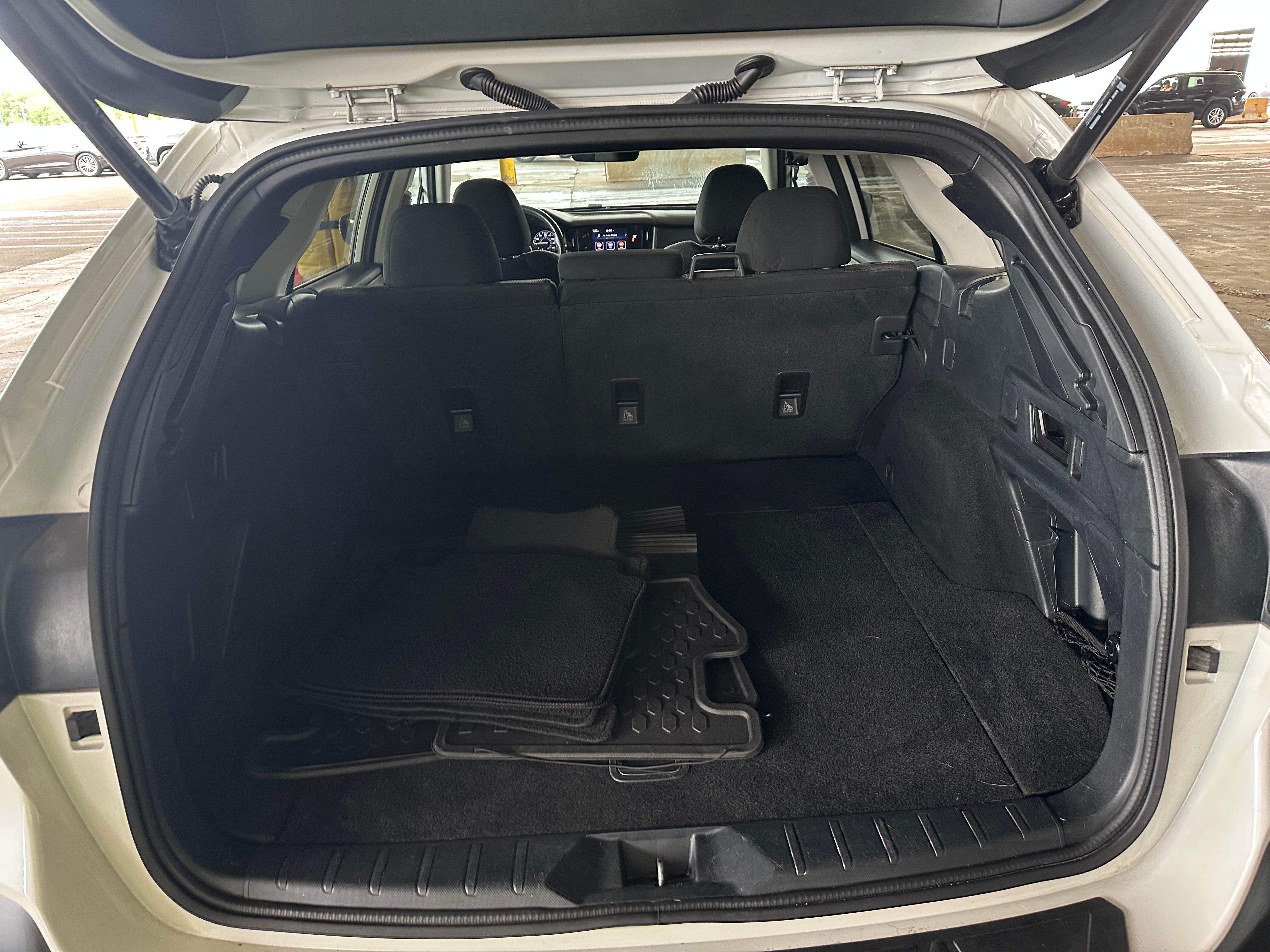 2020 Subaru Outback Premium 7
