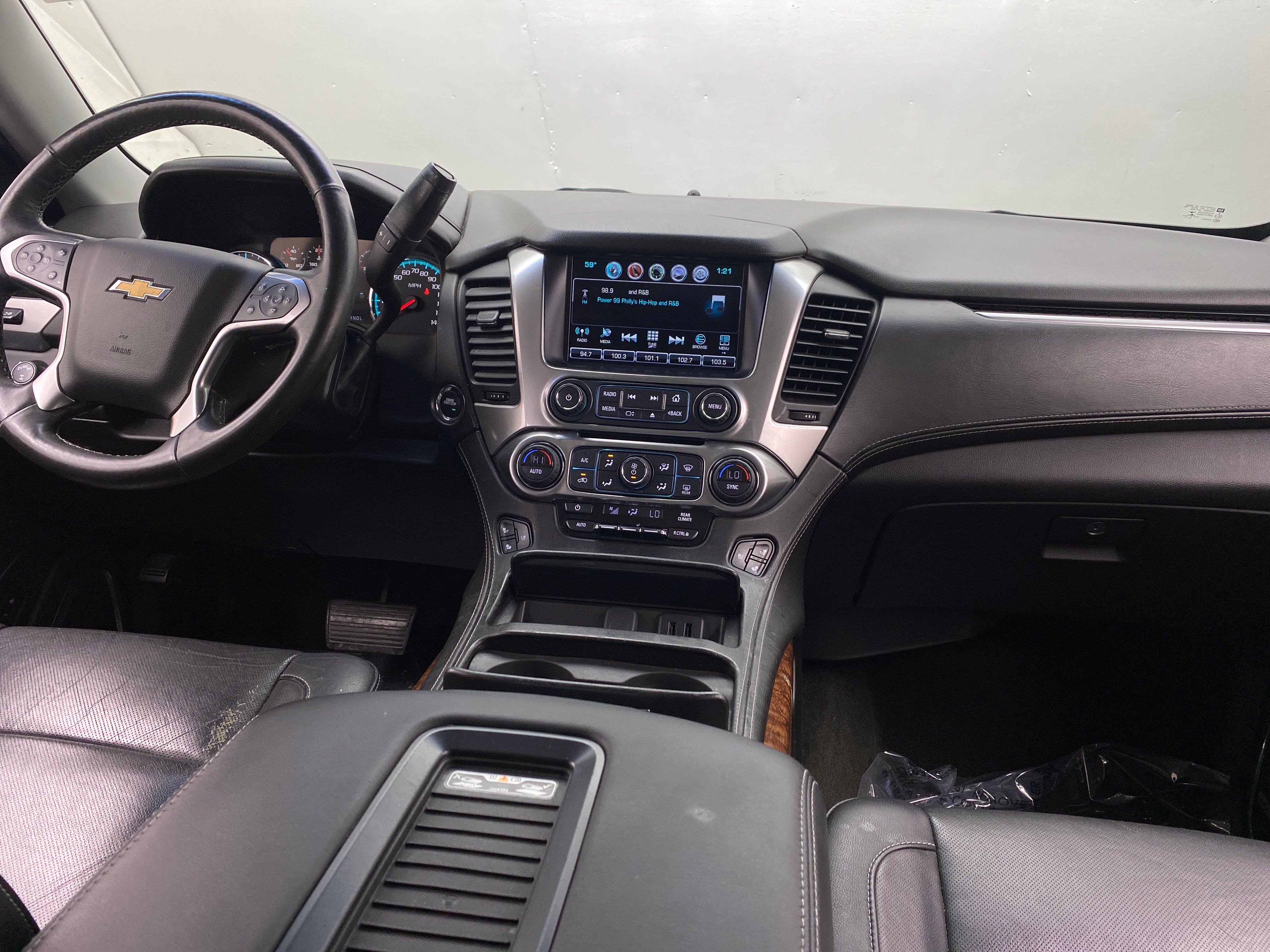 2017 Chevrolet Suburban Premier 2