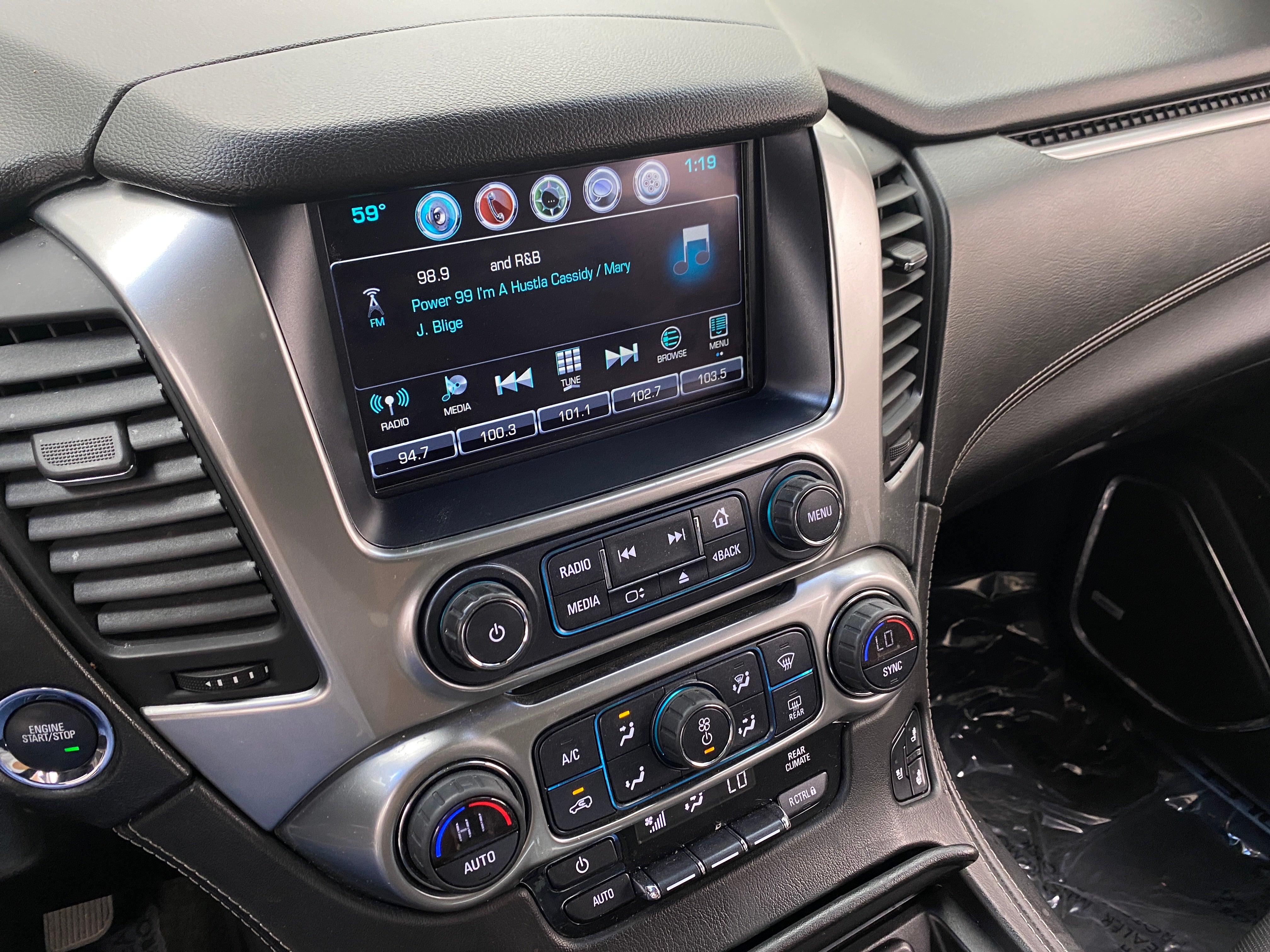 2017 Chevrolet Suburban Premier 3
