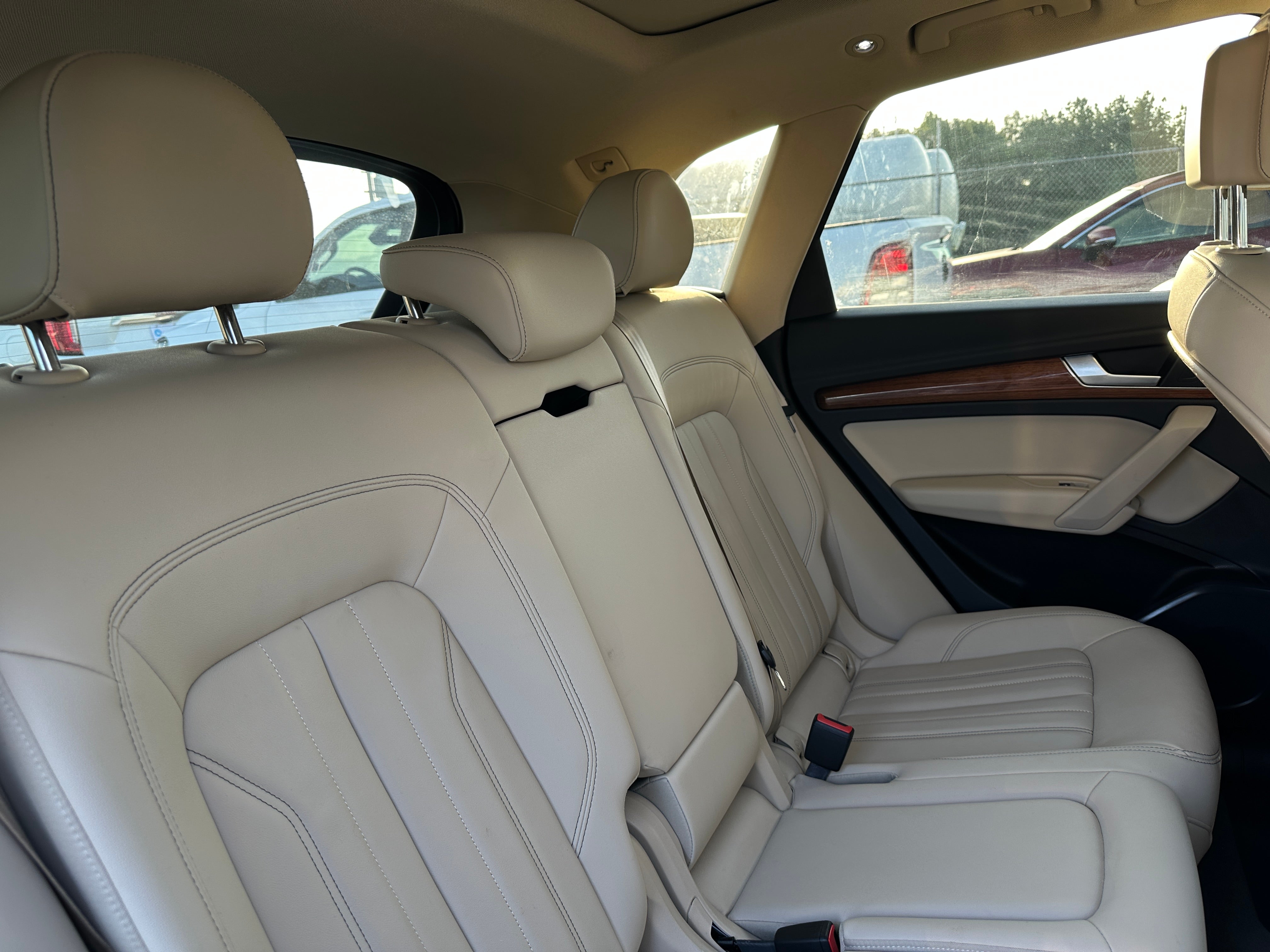 2022 Audi Q5 e Premium 5